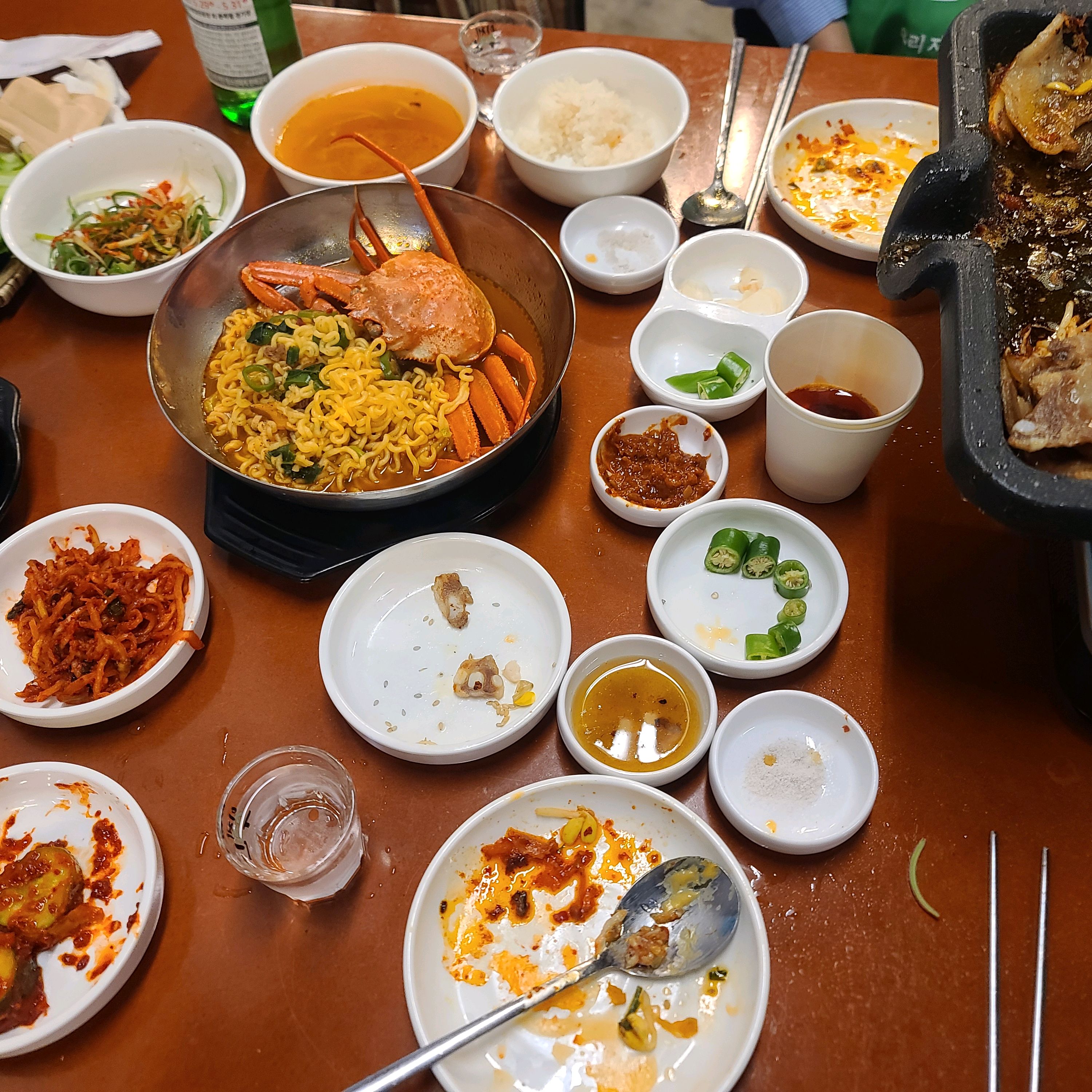 특이한 새우젓 소스와의 환상적인 조합 .아주 잘 어울려 - 대전 맛집 행운 대전 월평