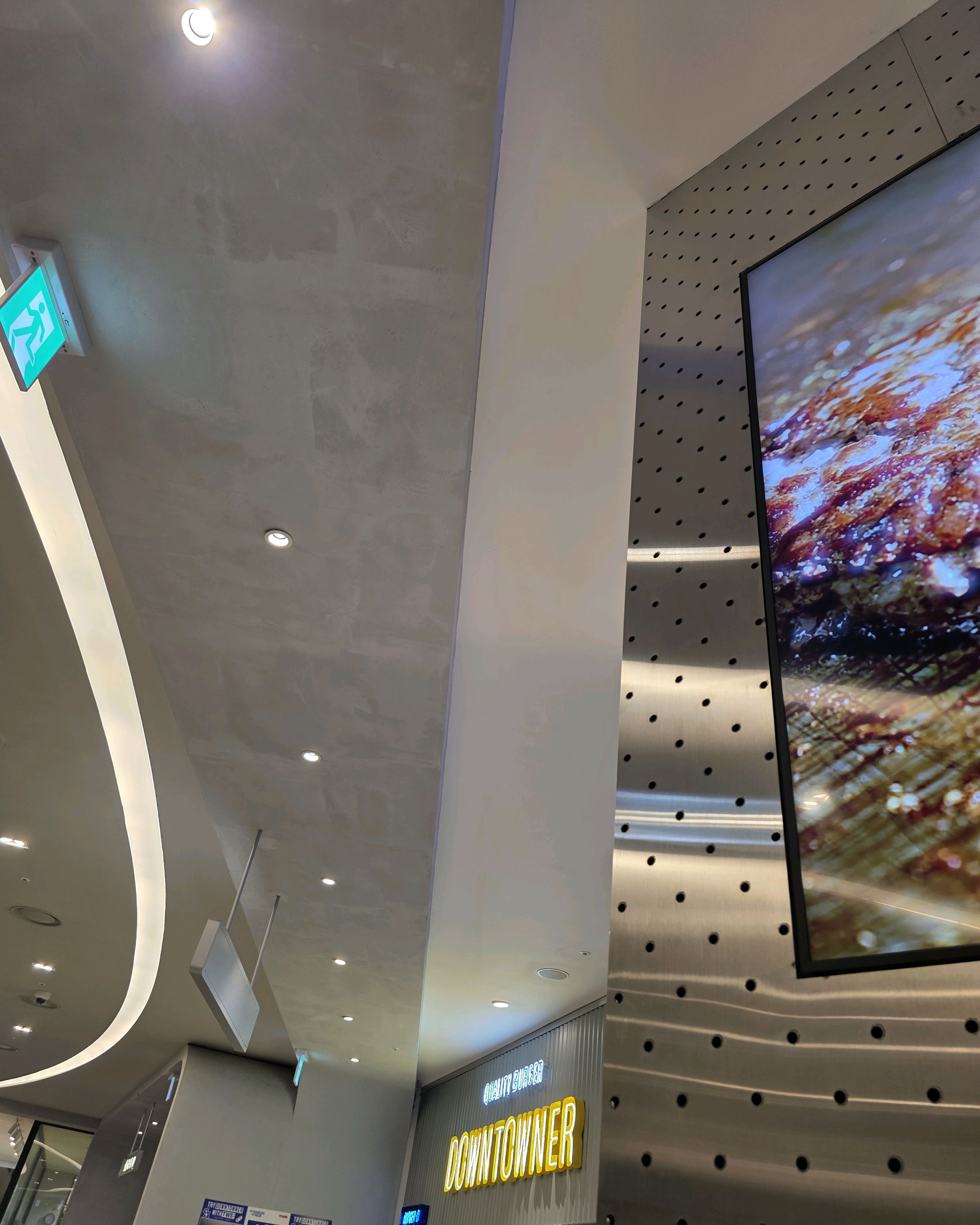 타임월드오면 꼭 먹어야 되는 버거에요~! - 대전 맛집 다운타우너 갤러리아 타임월드