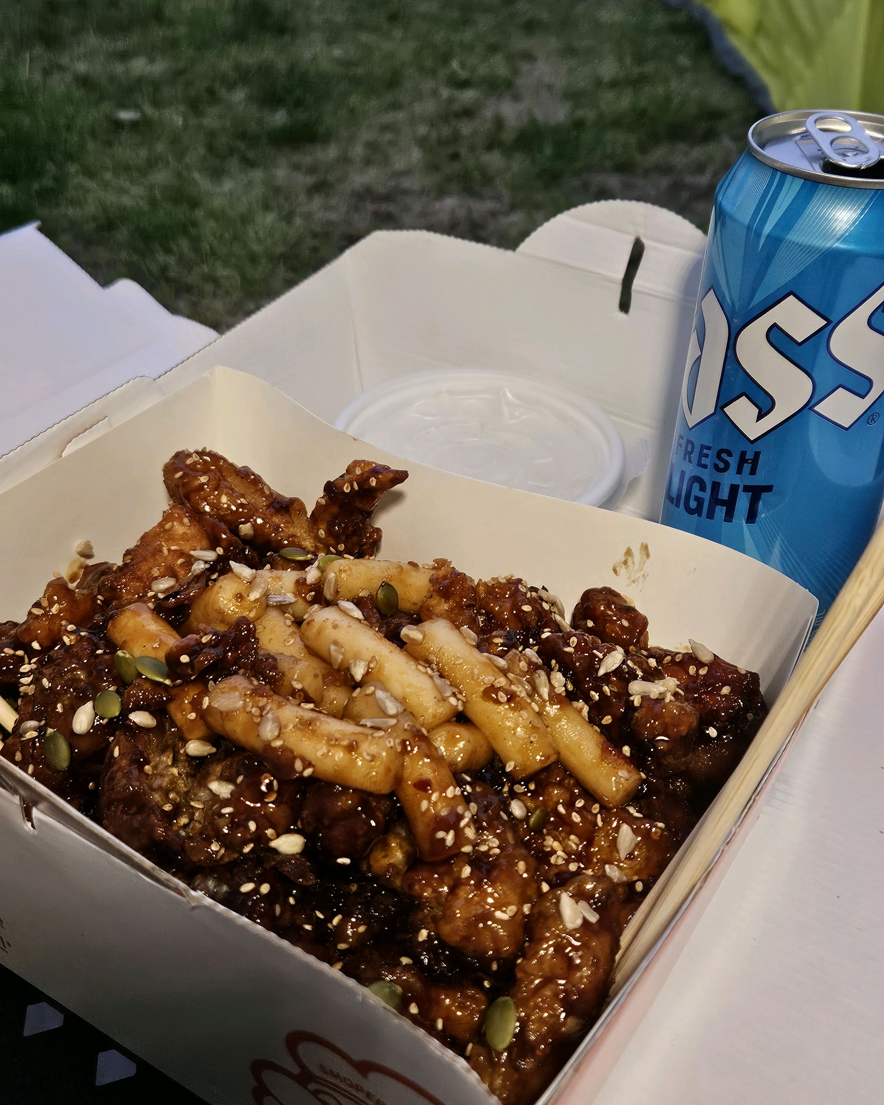 포장해서 먹었는데 간장 소스 맛있네요 - 대전 맛집 스모프치킨 대전본점