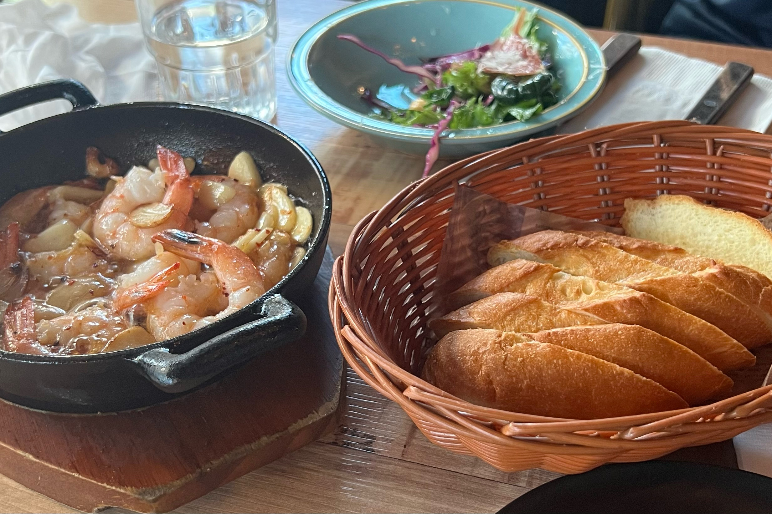 작년에 이어 두 번째 방문입니다. - 압구정 맛집 트라가 가로수길점