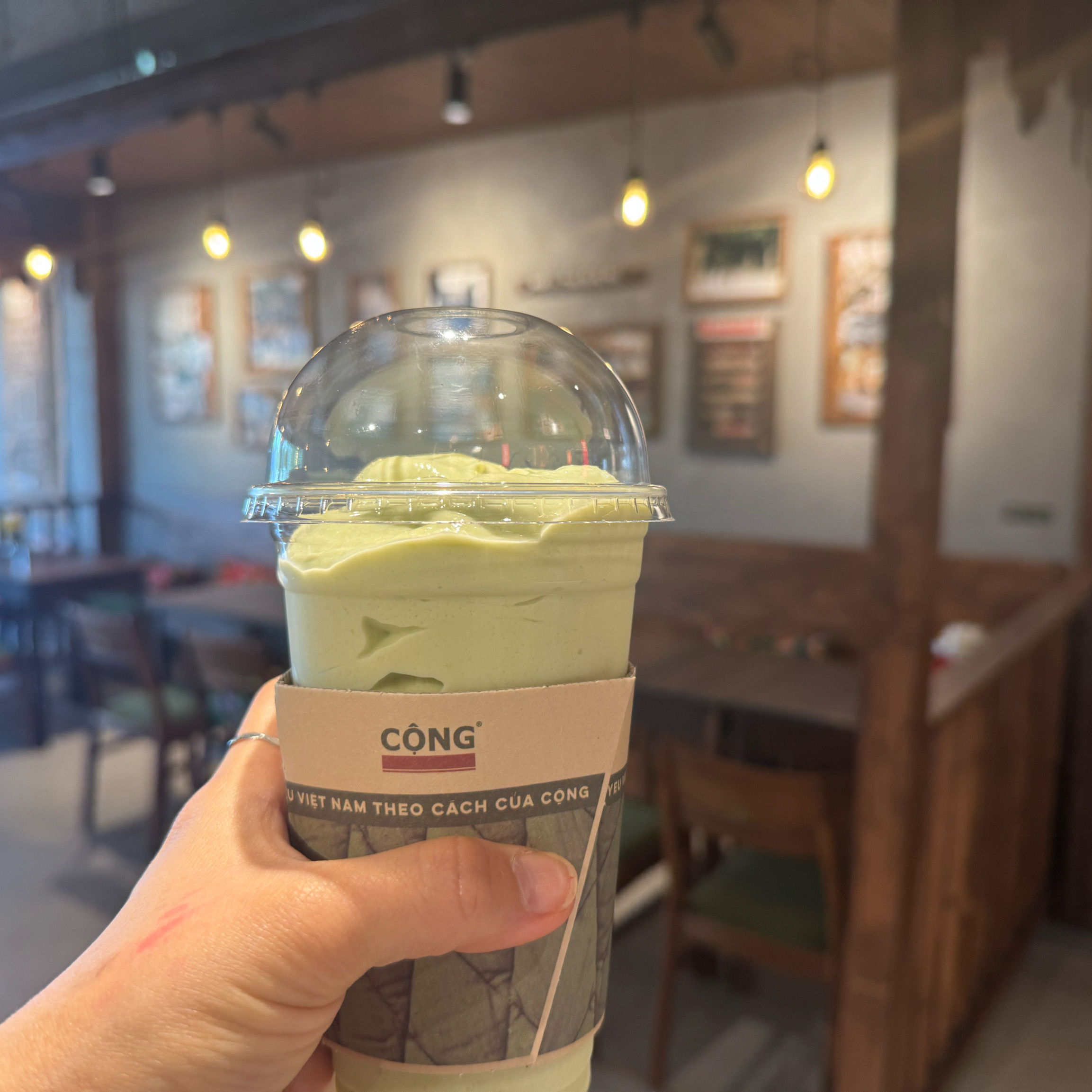 진하고 맛있어요~ 베트남에서도 사람많아서 못먹었는데 속초에 생겨서 너무 좋아요!! 다음에