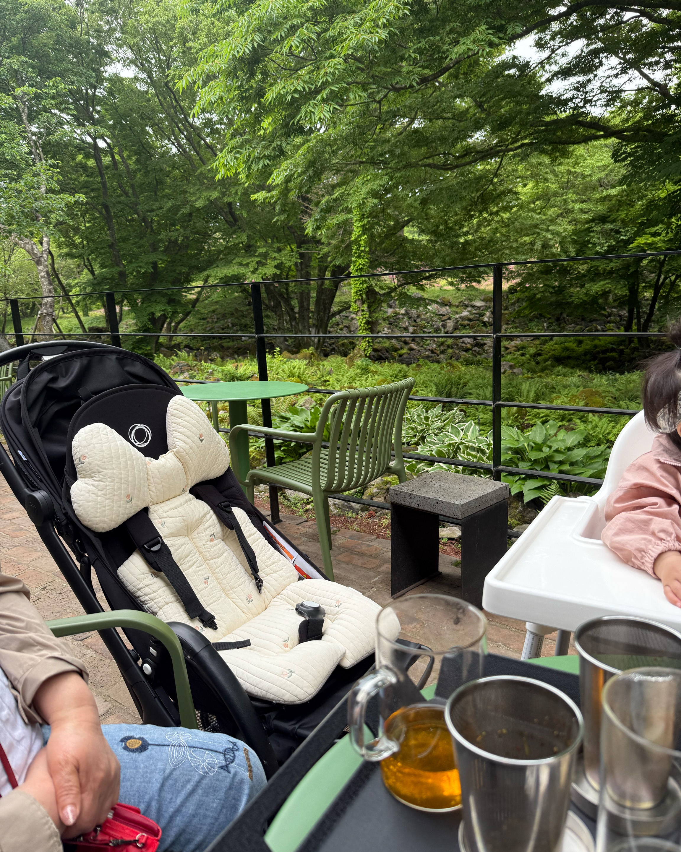 어머님들 모시고 아기랑 좋은카페 찾다가 - 제주 맛집 이끼숲소길