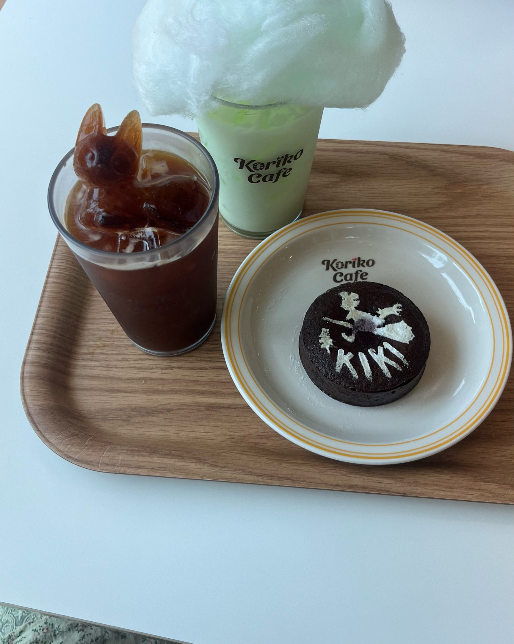 디저트와 음료가 귀엽고 맛있어요! - 제주 맛집 코리코카페 제주점