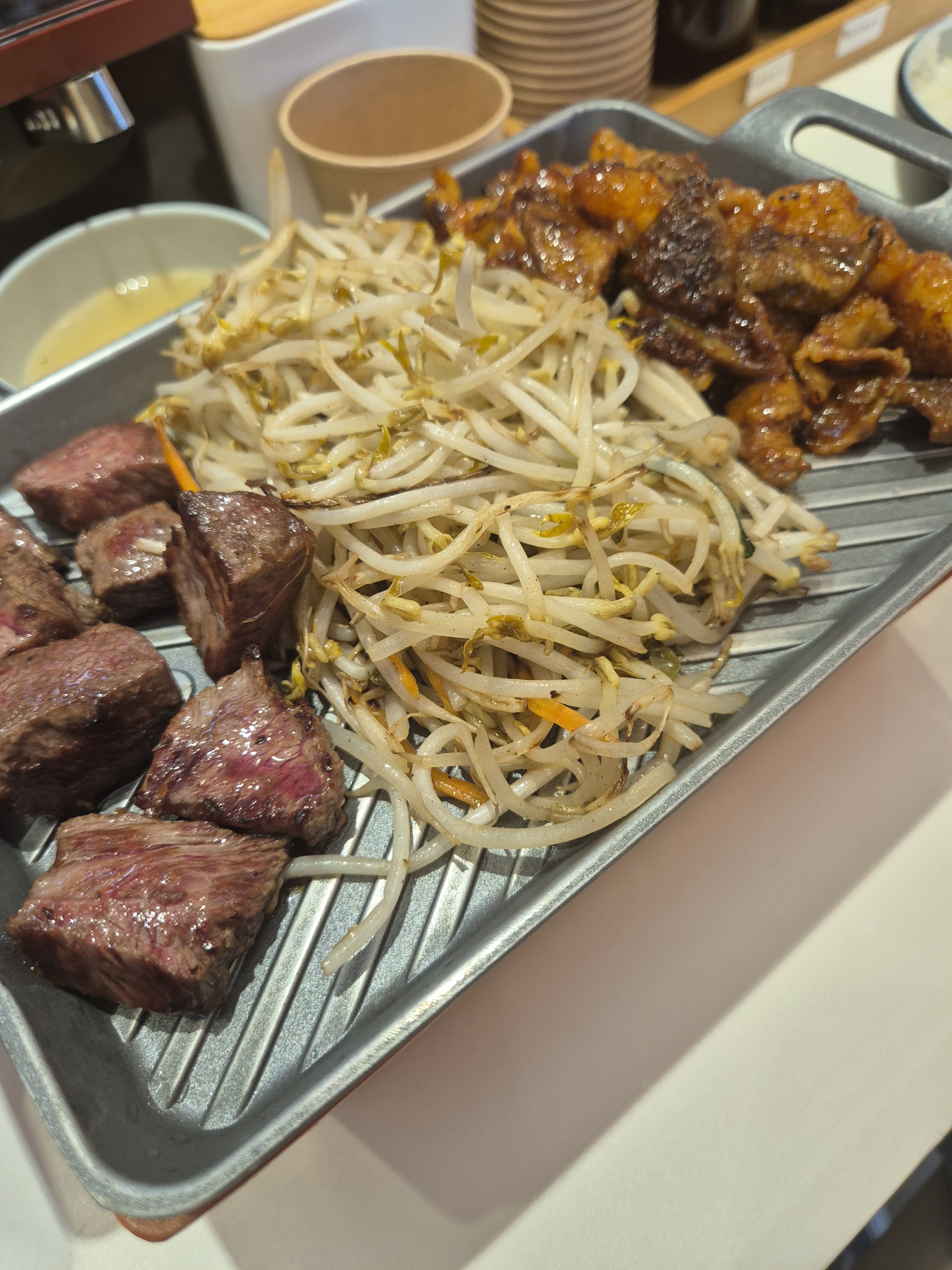 직원분들도 친절하시구, 음식도 맛있고 빨리 나와서 좋았어요~ - 대구 맛집 후쿠오카호르몬 동성로점