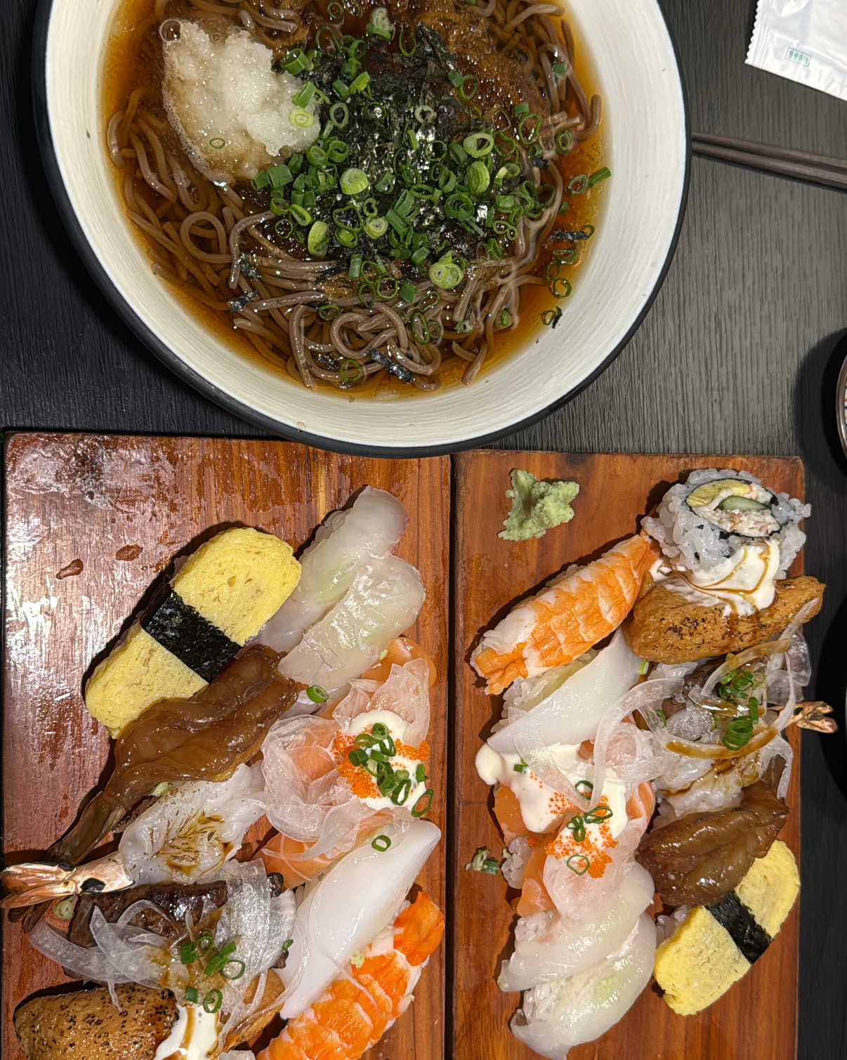 메뉴 구성도 너무너무 알차고 사장님은 물론 직원분들도 너무너무 친절하셔요..❤️❤️ - 대전 맛집 하츠야초밥