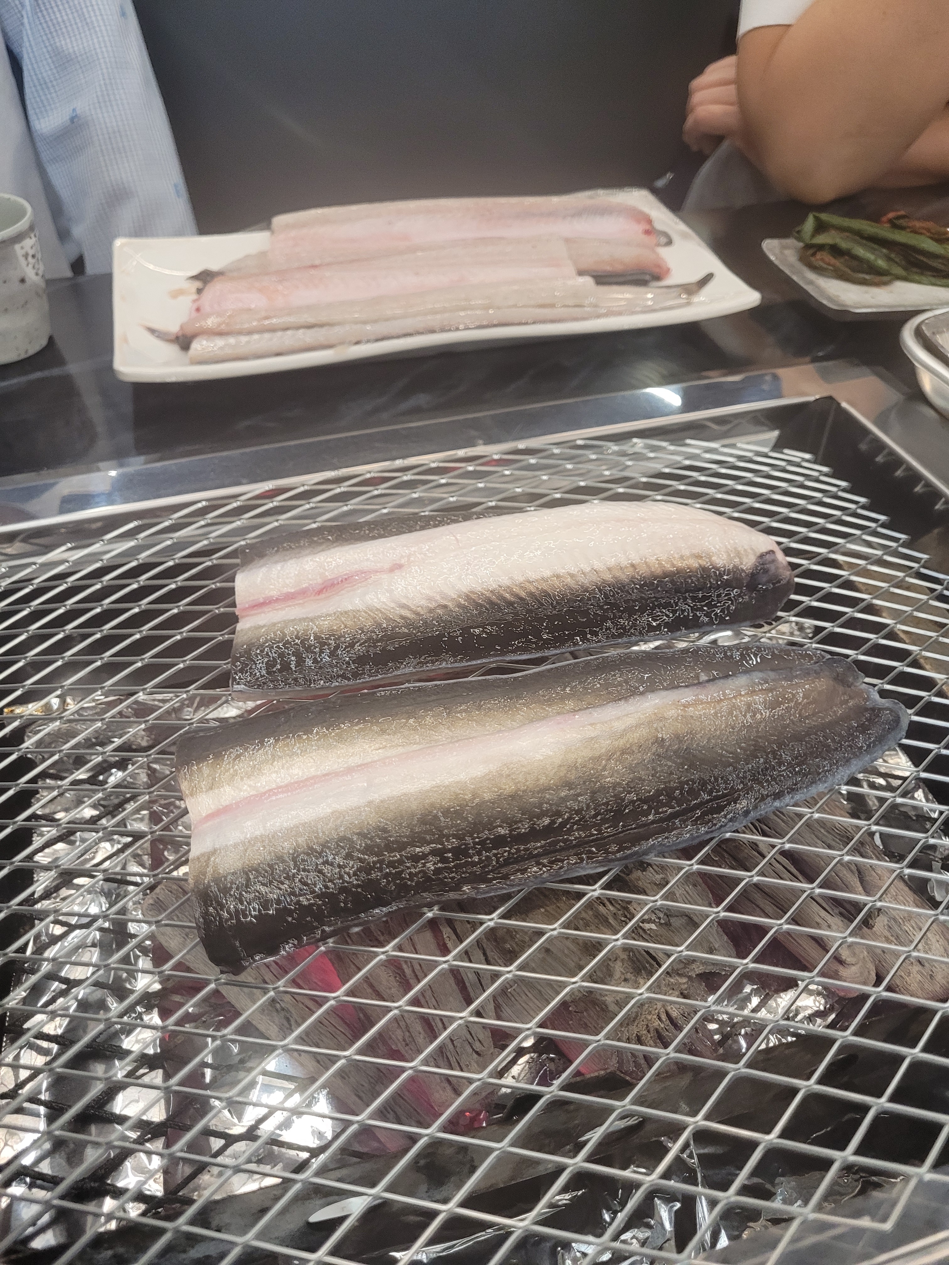 가격이 싸고 인테리어가 너무 좋아서 기분 좋게 먹었습니다 - 인천 맛집 팔당장어 인천논현점