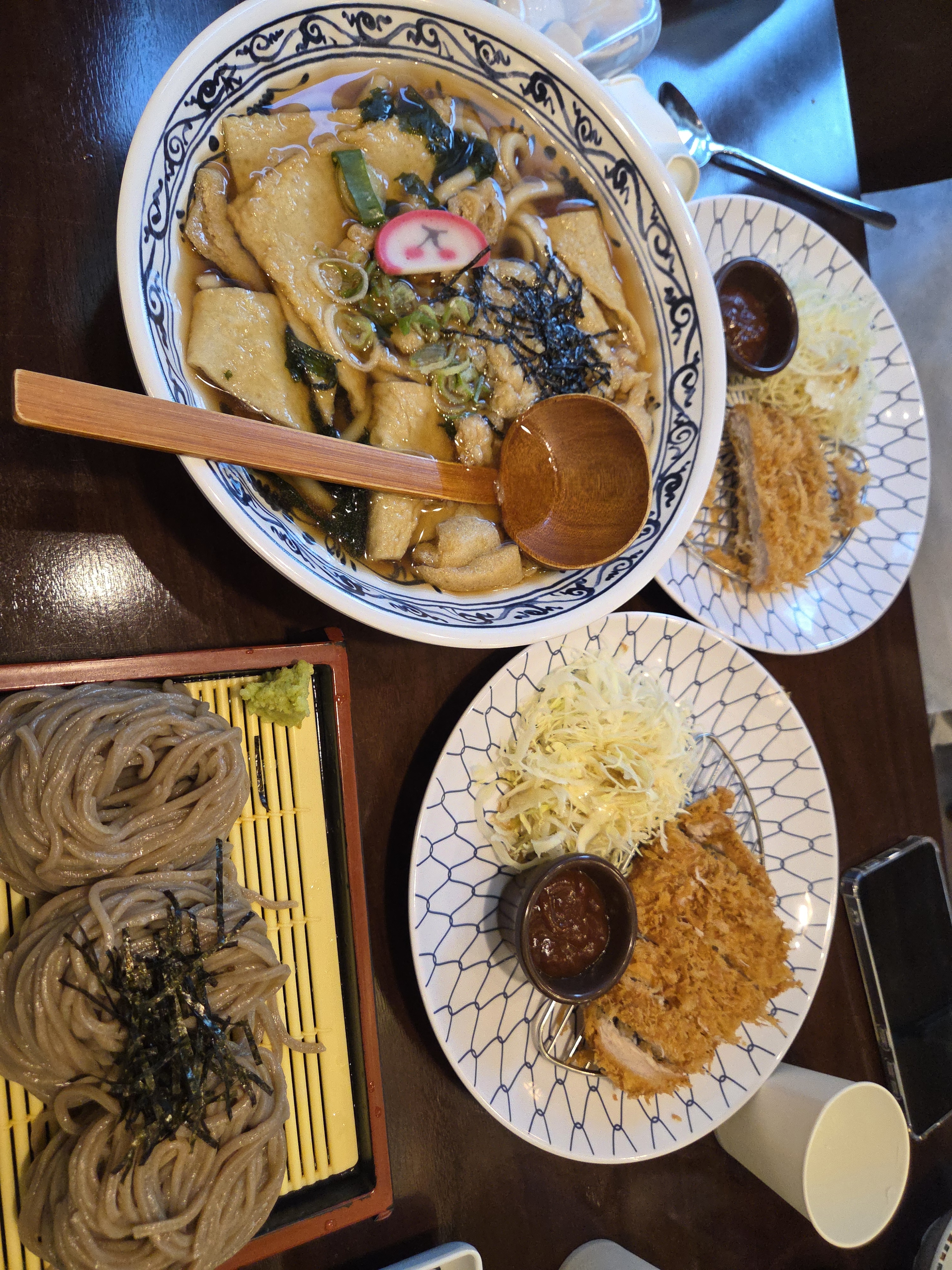 아이와 방문했는데 아이도 맛있게 먹어서 지주 옵니다 ^_^ 너무 맛있어용 - 광명 밤일마을 맛집 삼동소바 광명직영점