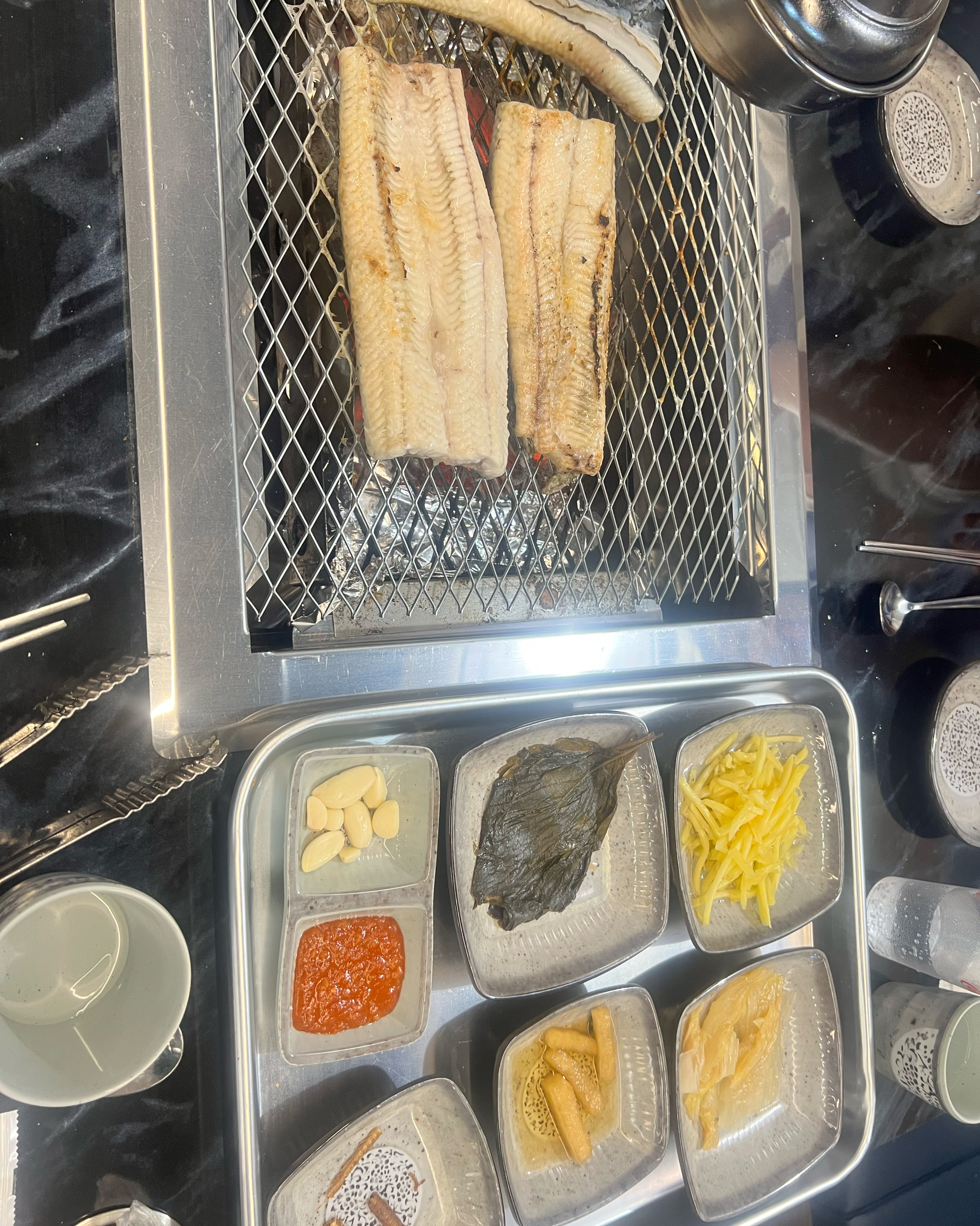 가족모임하러왔는데 너무맛있고 직원분들도 친절해요 ㅎㅎ - 인천 맛집 팔당장어 인천논현점