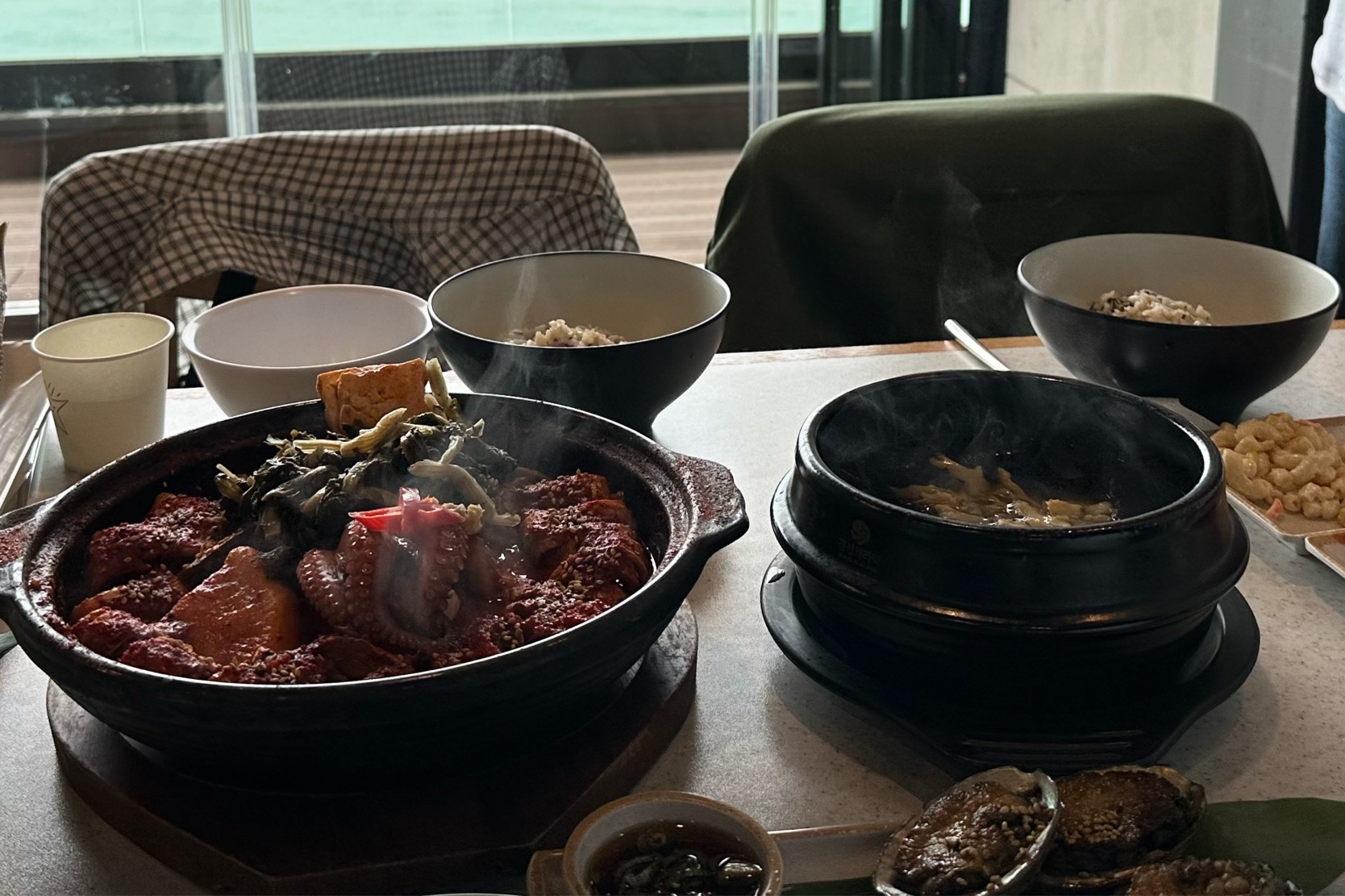 맛있어요 좋아요 경치 굿 - 제주 맛집 갈치바다 애월점
