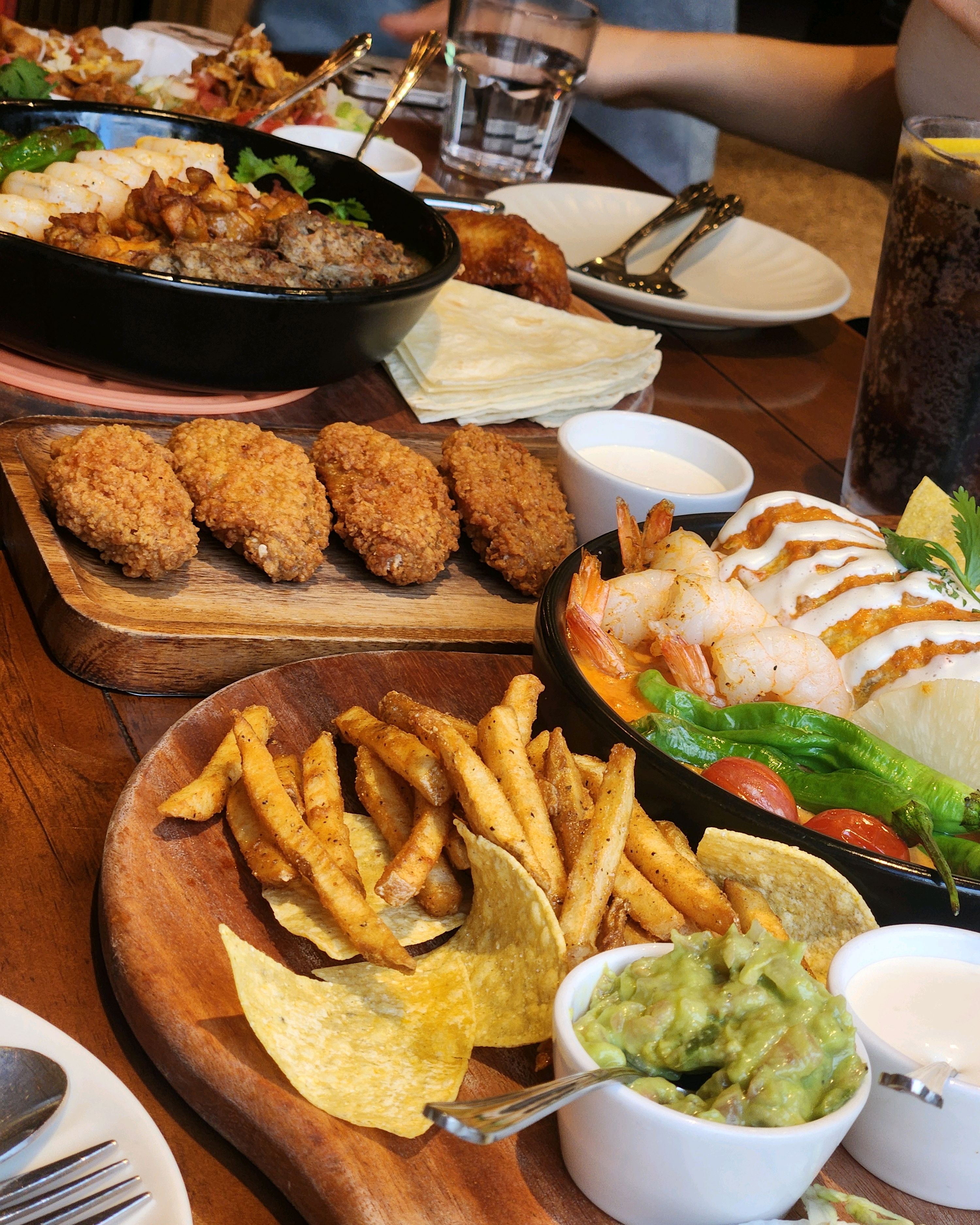 너무 맛있어요!! 데이트 용으로 딱이구, 나중에 다시 오고 싶어용!! 직원분들도 친절하십니