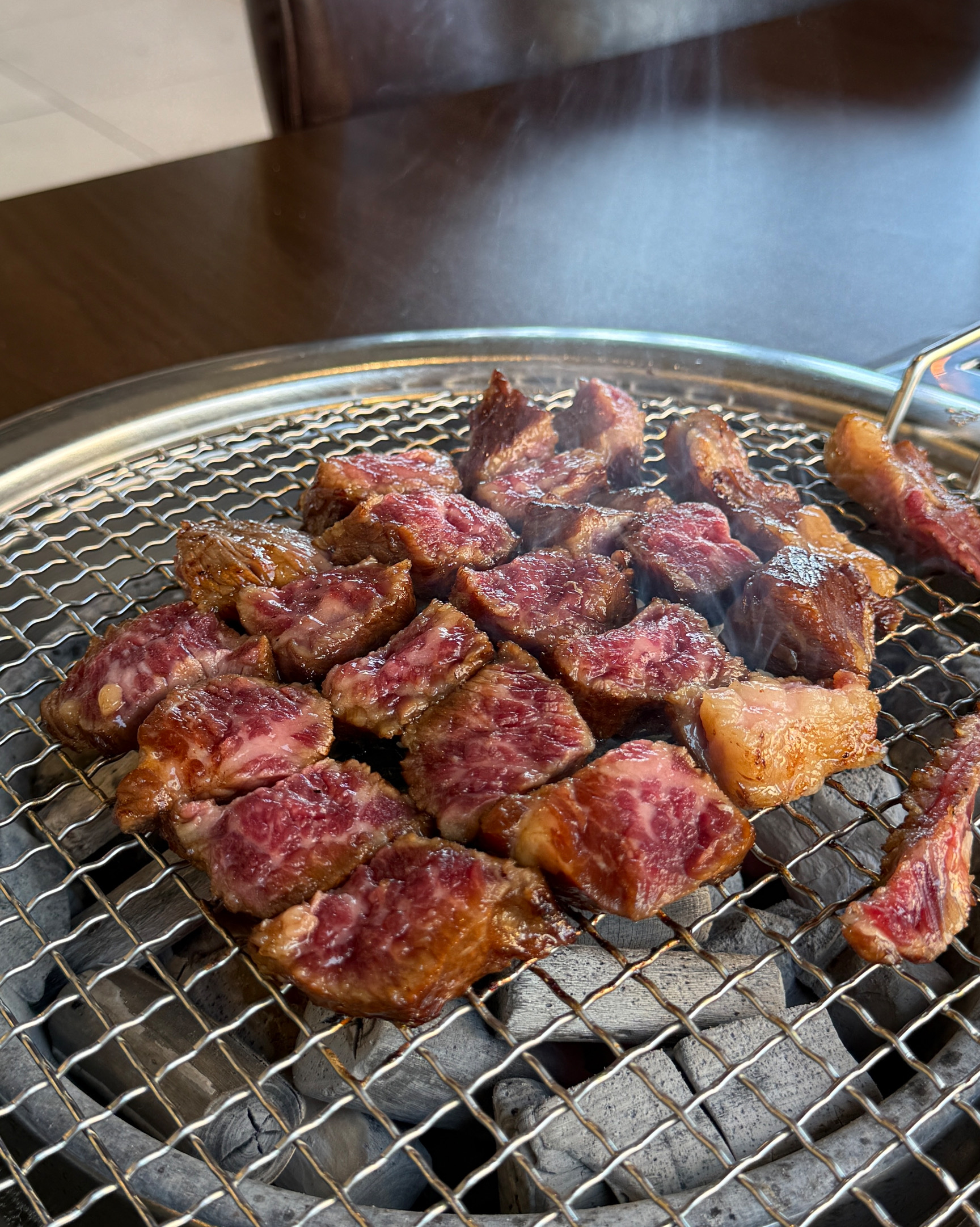 고기가 부드럽고 맛있었어요!! - 대구 맛집 본가숯불돼지갈비 수성못점