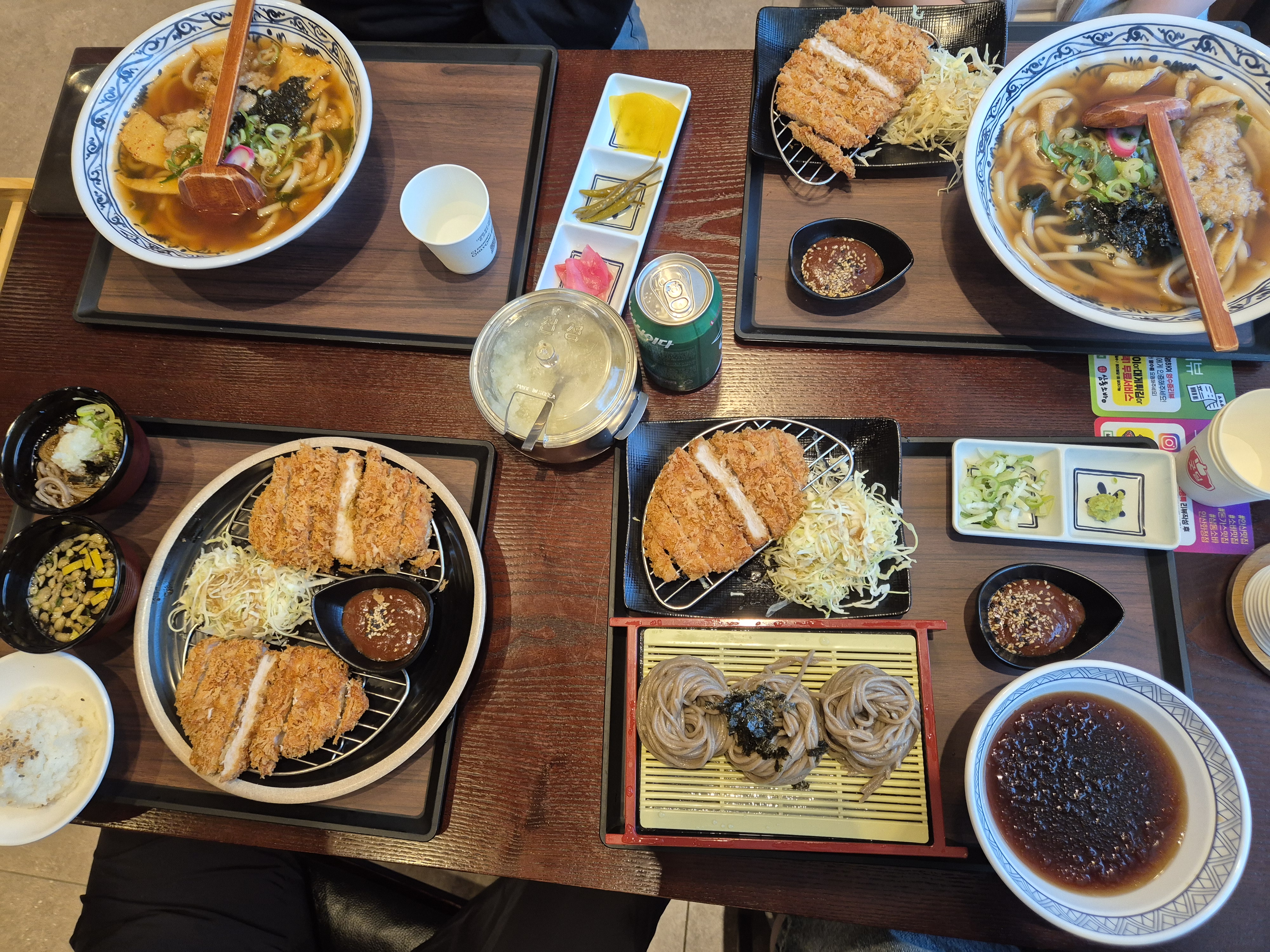 양도 많고 가족끼리 자주 오는 곳이에요!! 냉소바도 너무 맛있어요! 이번엔 매콤우동시켰지만