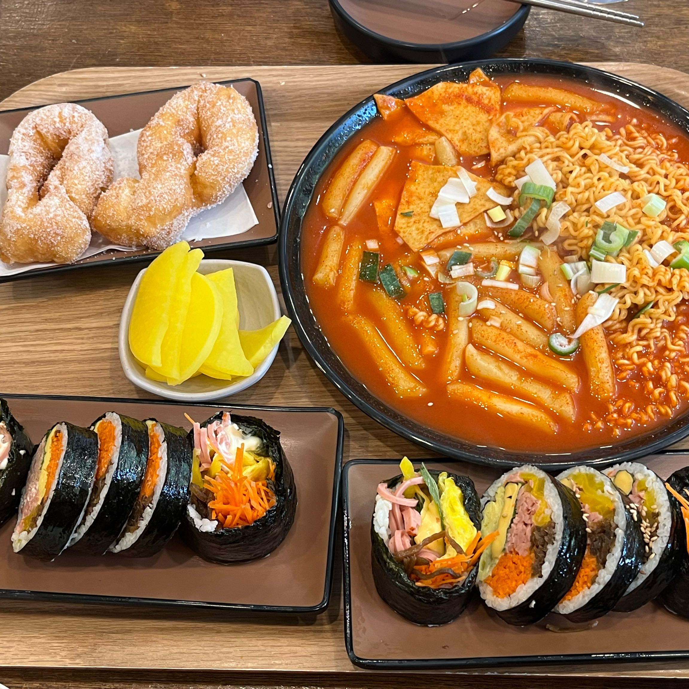 항상 자주 오는 곳인데 그만큼 믿고 먹습니다ㅜㅜ - 구월동 맛집 법대생 팔뚝김밥