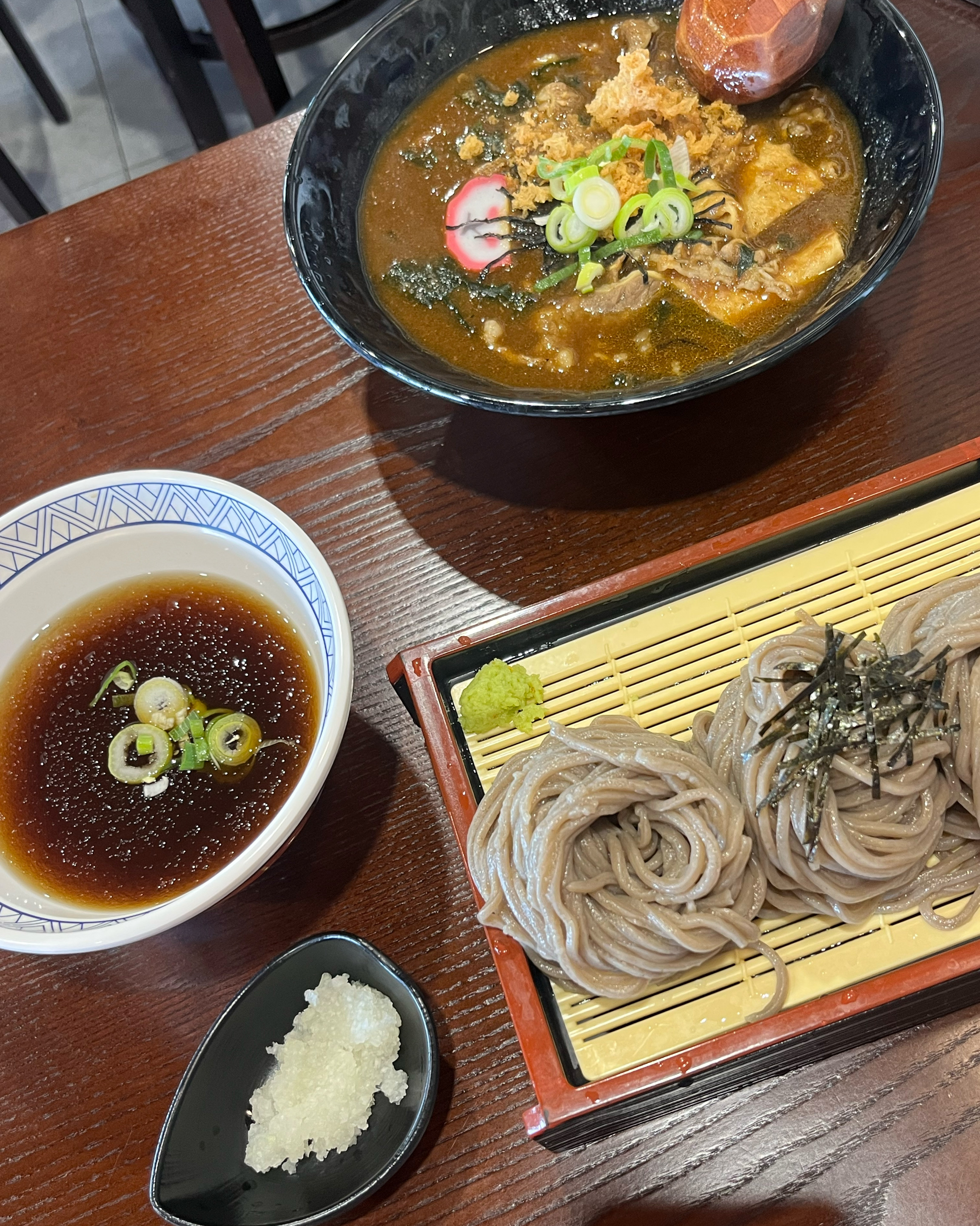 신메뉴인 카레 우동먹었어요! 가벼우면서 진한 맛!! - 경주 충효 맛집 삼동소바 경주 아당지점