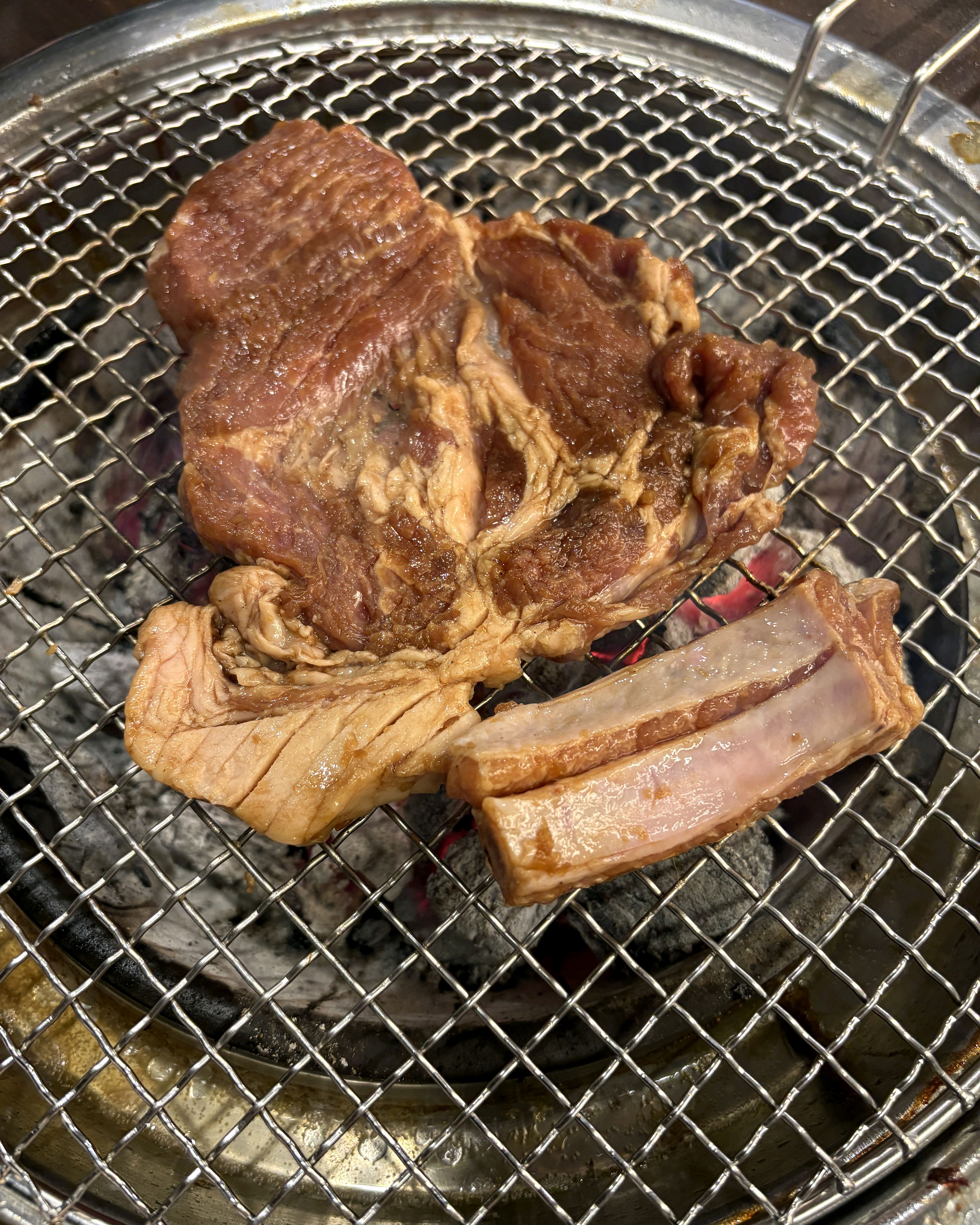 돼지우대갈비2인세트 맛잇네요 - 대구 맛집 본가숯불돼지갈비 수성못점