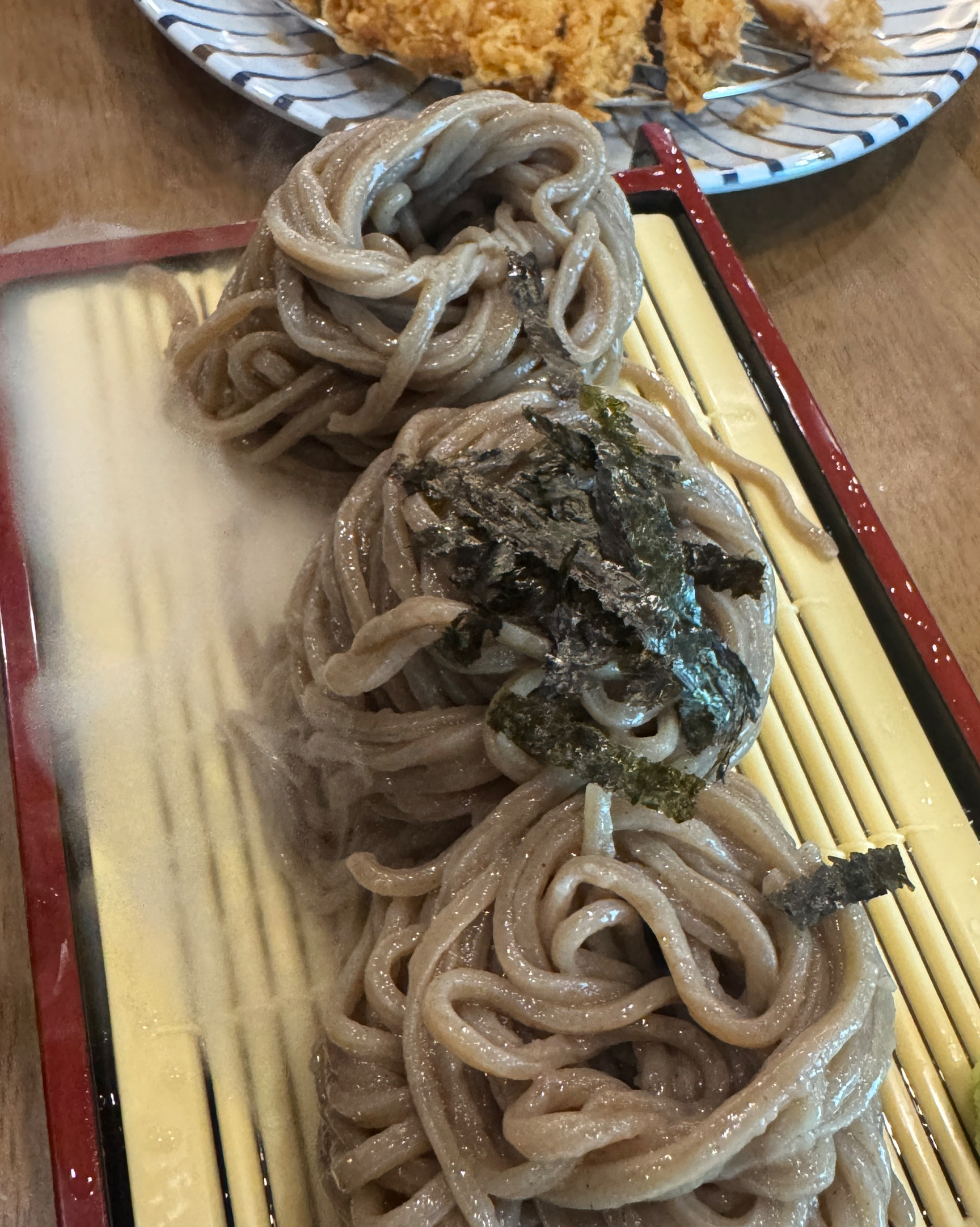 오랜만에 왔는데 면이 쫄깃하고 너무 맛있어요!! 돈까스도 바삭바삭 맛나요👍👍👍 - 민락동 맛집 삼동소바 의정부점