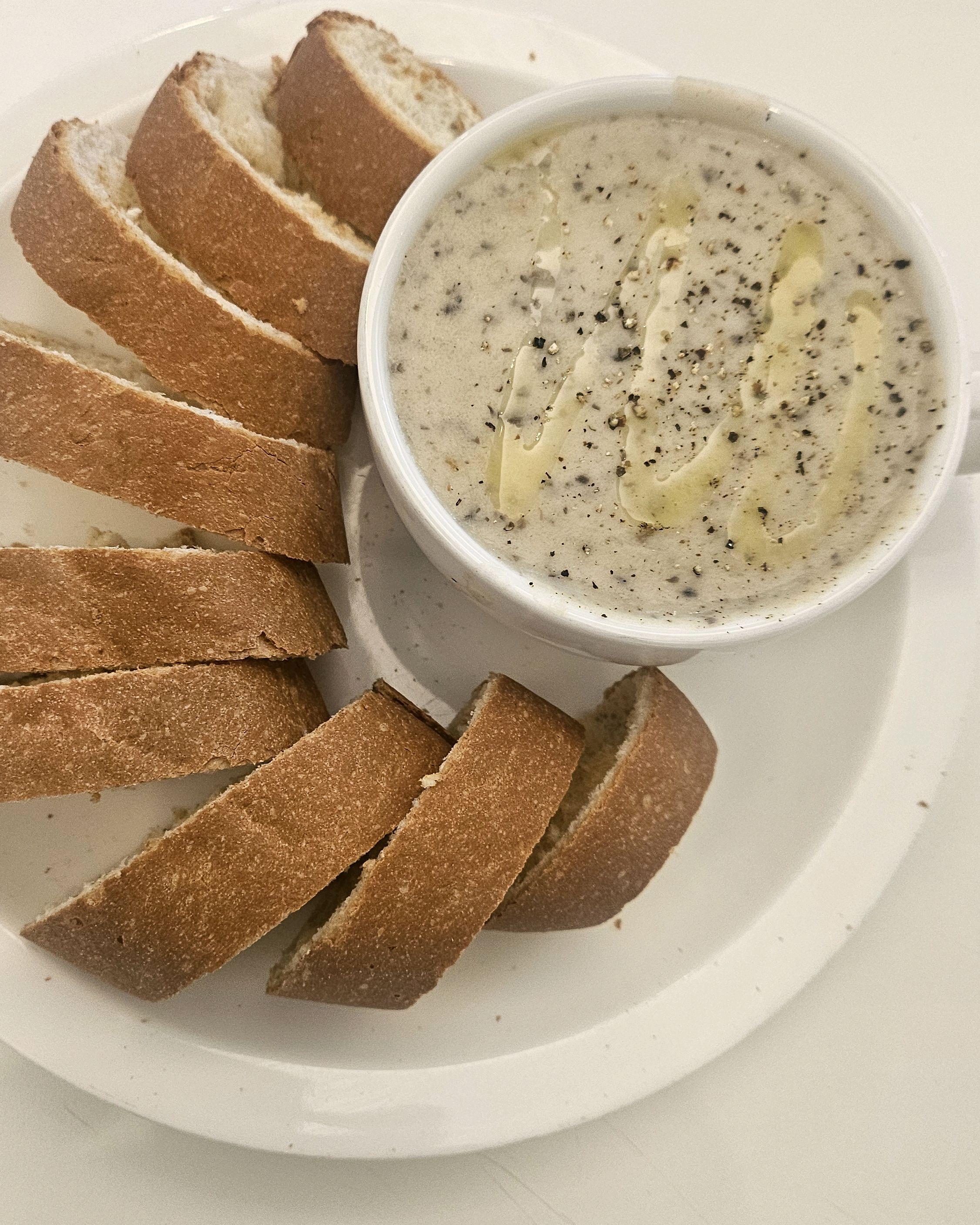 스프도 너무 맛있고 샌드위치도 맛있어요 - 대구 맛집 라부아뜨엘