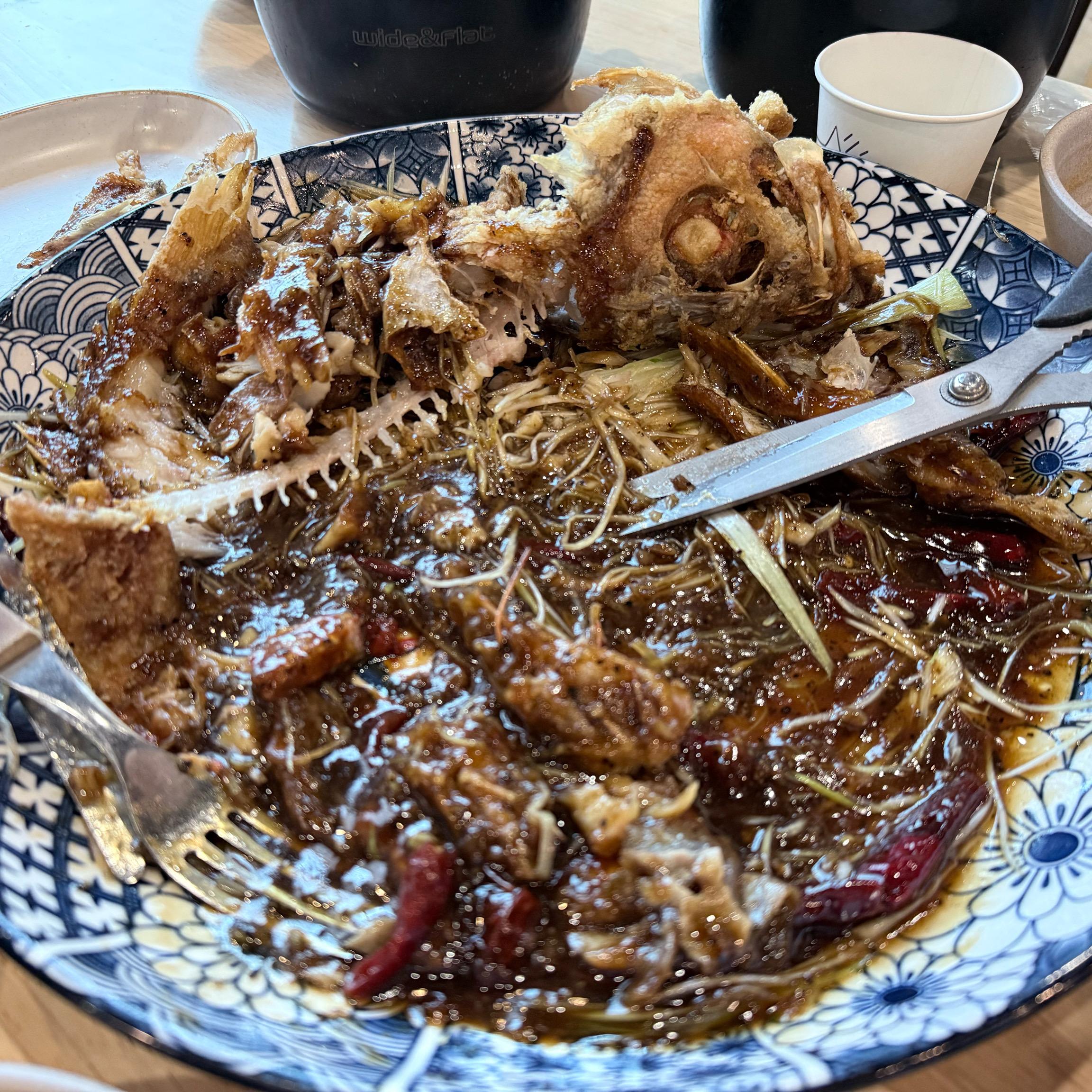 매장이 넓어서 가족단위로 식사하기 좋아요 생선구이 맛있습니다! - 인천 맛집 을왕리 꾸덕집 송도직영점