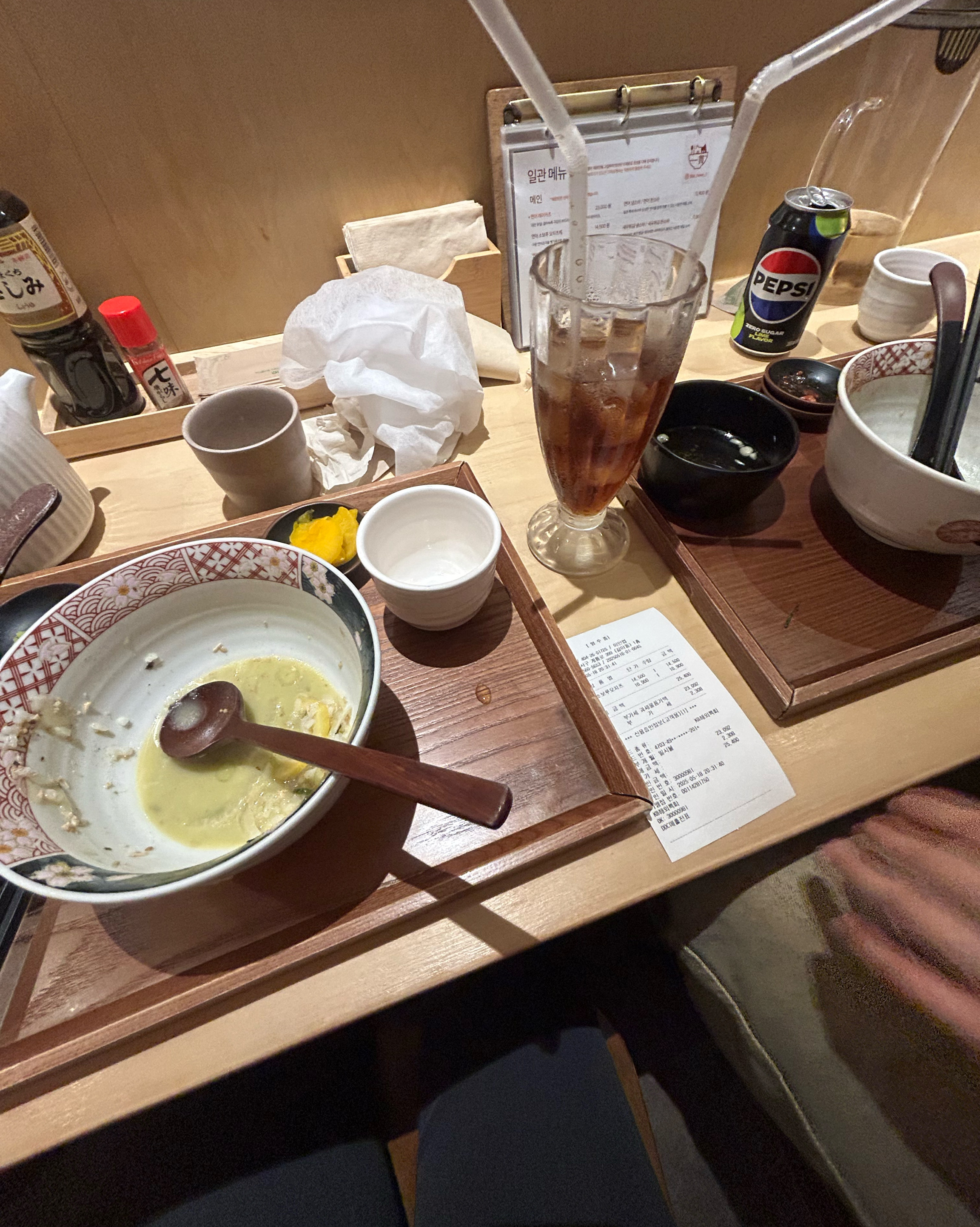연어땡갸서 왔어요 완뚝! 직원분이 엄청 친절해요!! 갈마동 연어맛집입니다 완전~~! - 대전 맛집 일관 대전갈마동본점
