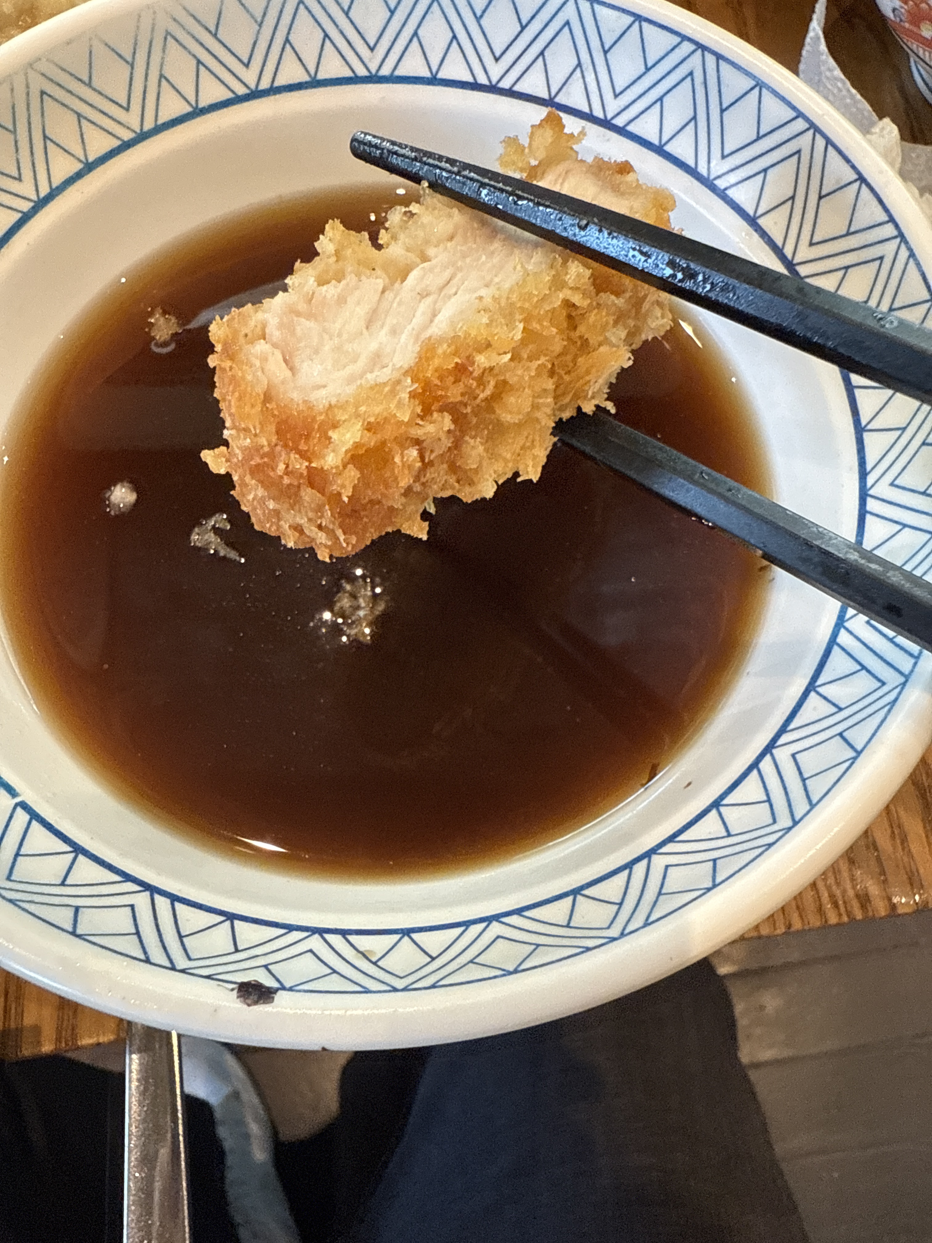 돈까스가 너무 바삭하고 맛있네요. 소바도 간도 적당하고 너무 맛있습니다~! - 포항 연일 맛집 삼동소바 포항남구점
