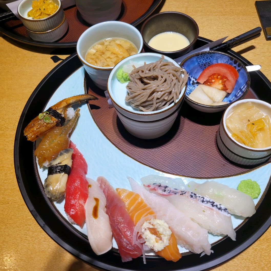 종종 초밥 생각나면 이용하는 맛집이에요 - 대전 맛집 상무초밥 둔산점