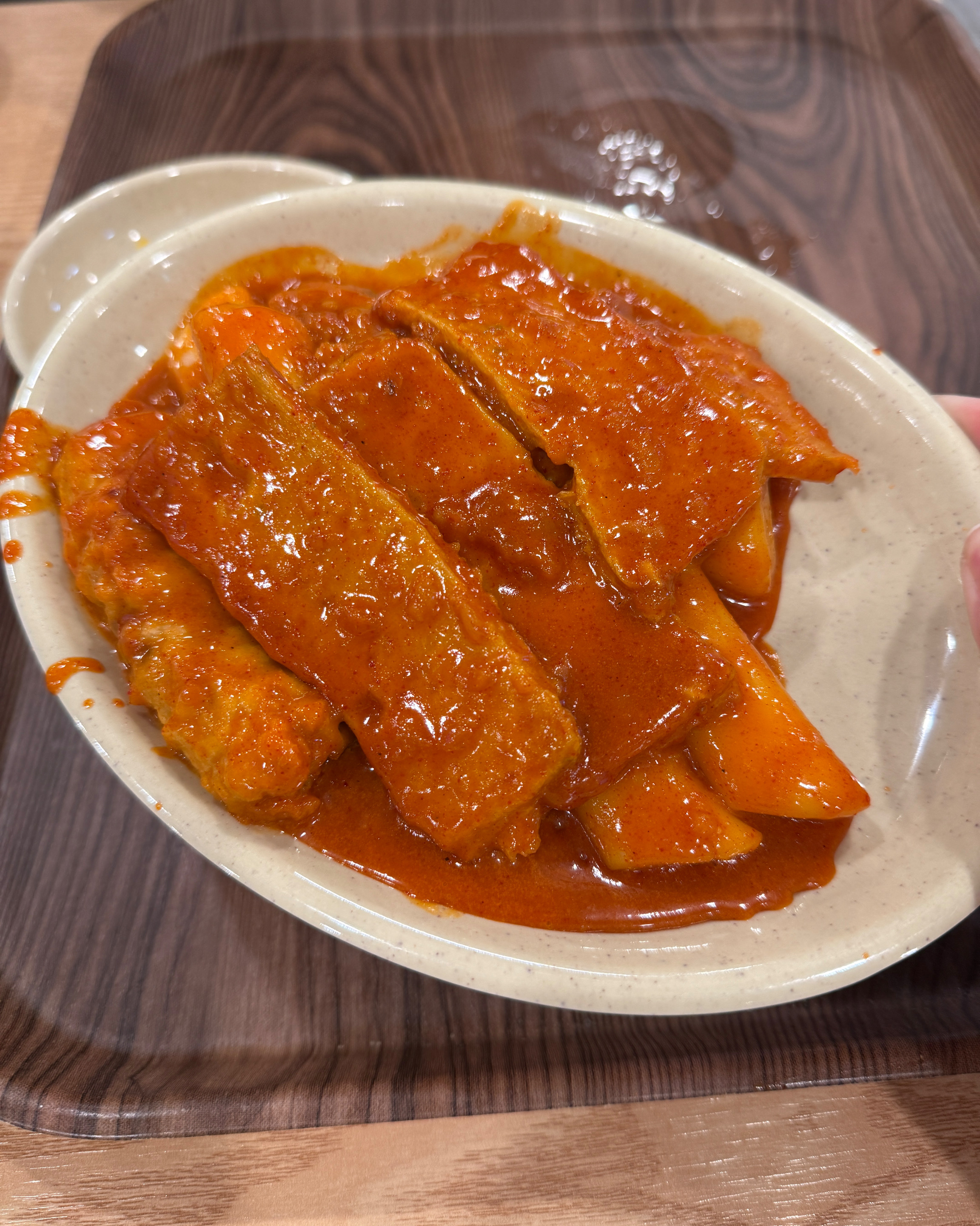 이런 비쥬얼의 떡볶이가 느끼할 수 있다니!?! 특이해요 ㅋㅋ 정말 ㅋㅋㅋ 다른 순대나 김밥