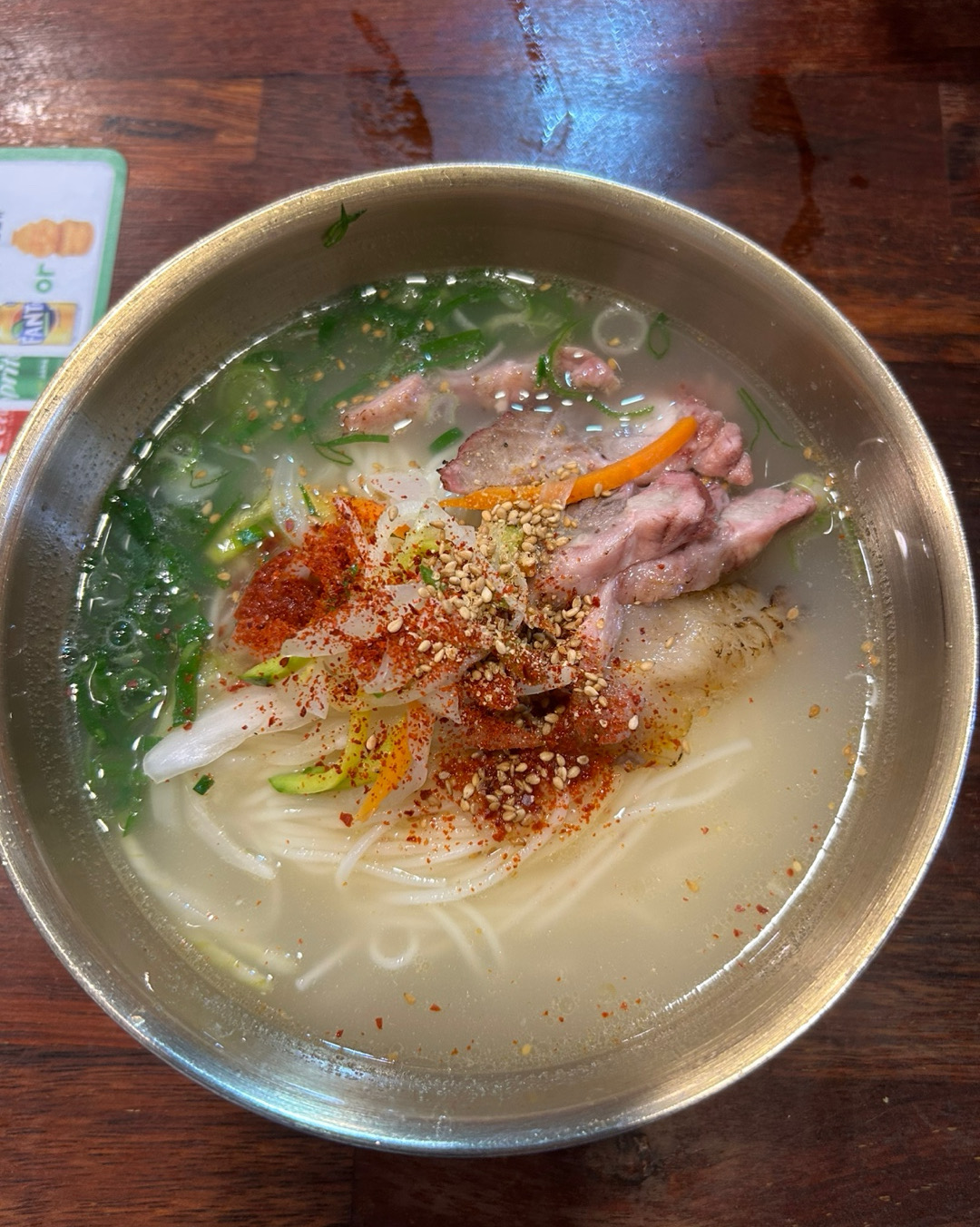 고기국수 처음 먹어봤는데 일반 국수와는 차원이 다른 맛입니다! 너무 맛있어요 ~ - 제주 맛집 동문시장고기국수 금복식당