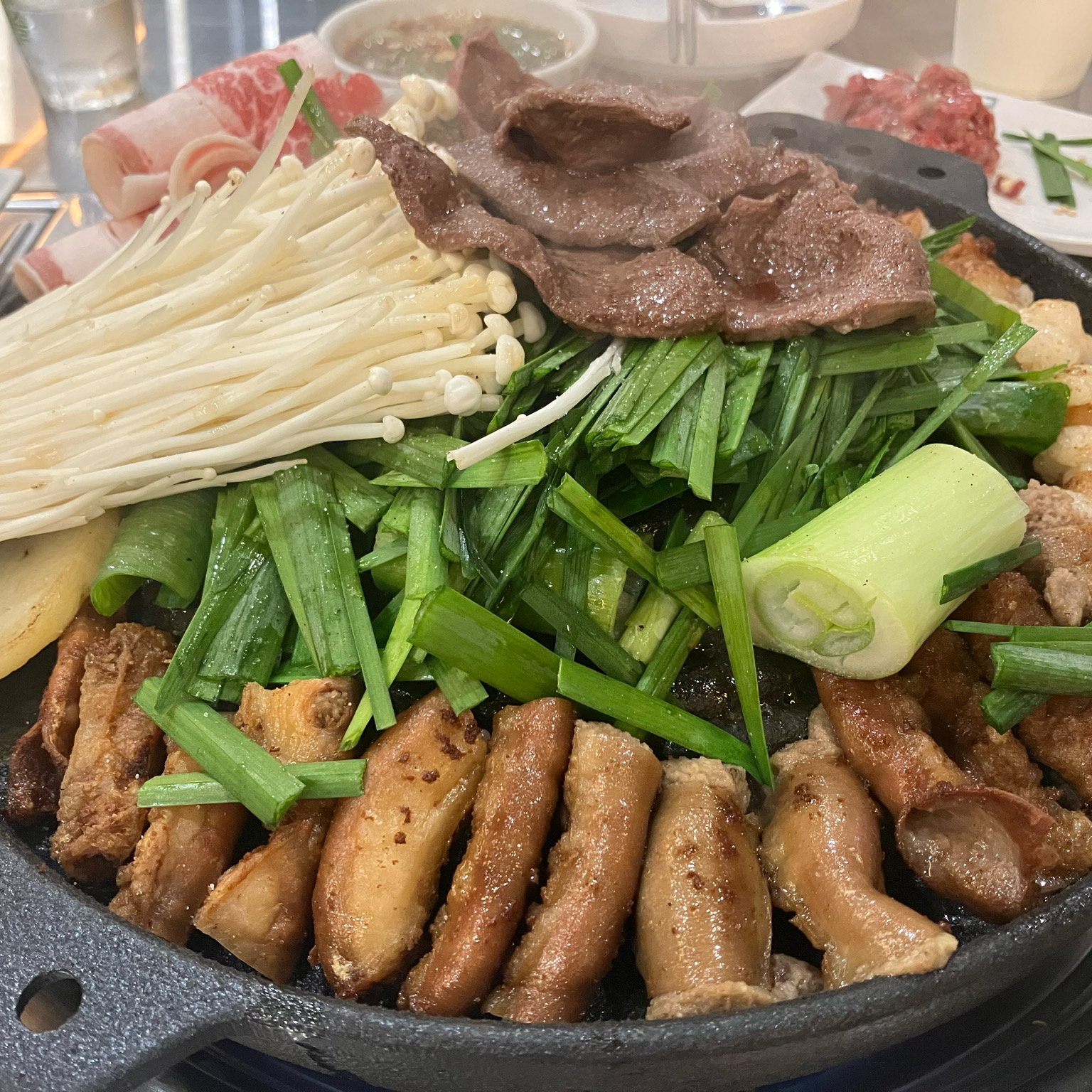모둠시켰는데.. - 대전 맛집 벽돌곱창 대흥점