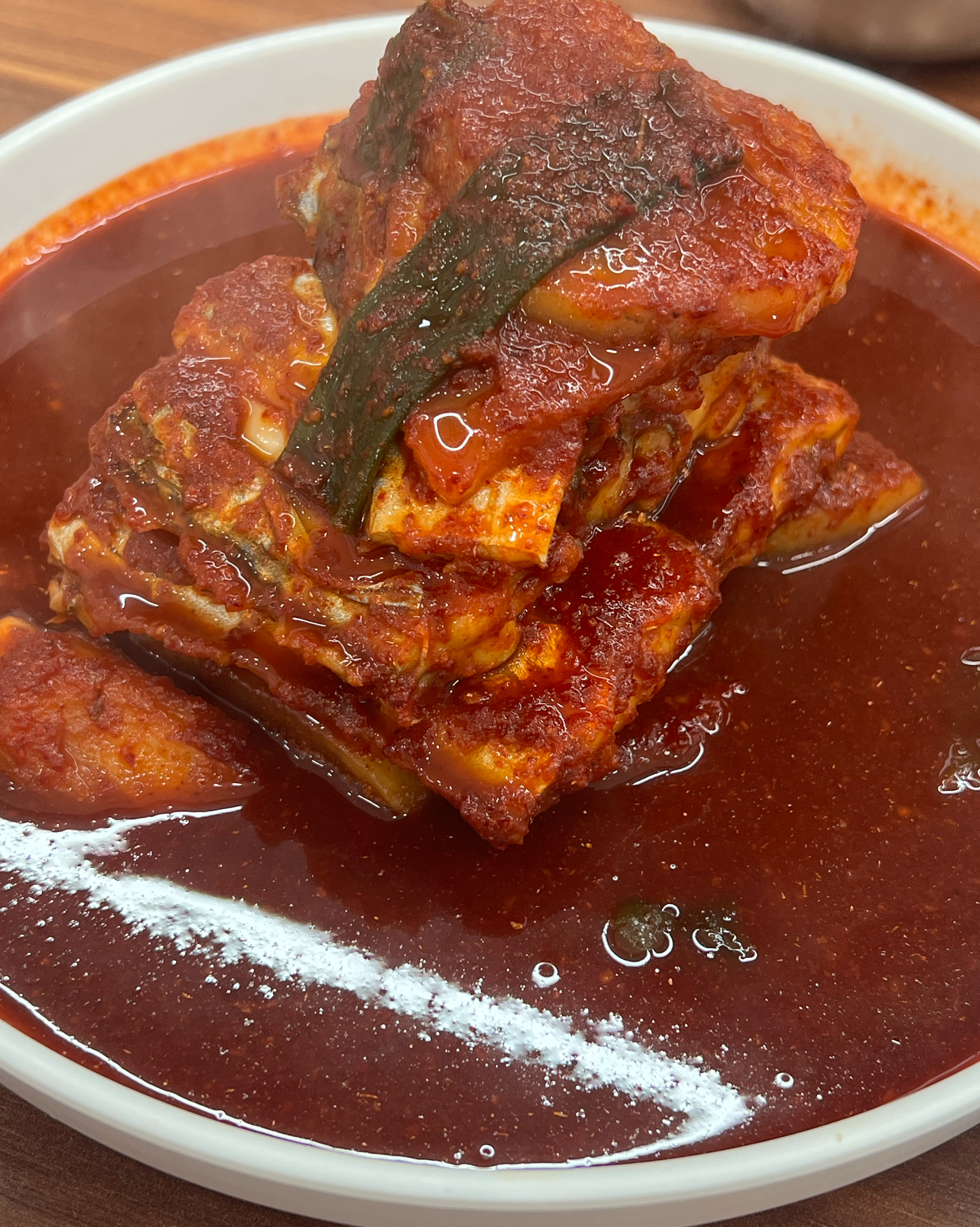가성비맛집으로 유명해서 왔는데 진짜 재재재방문 있을정도로 양많고 맛납니다👍🏻 - 제주 맛집 황해식당 제주공항 갈치