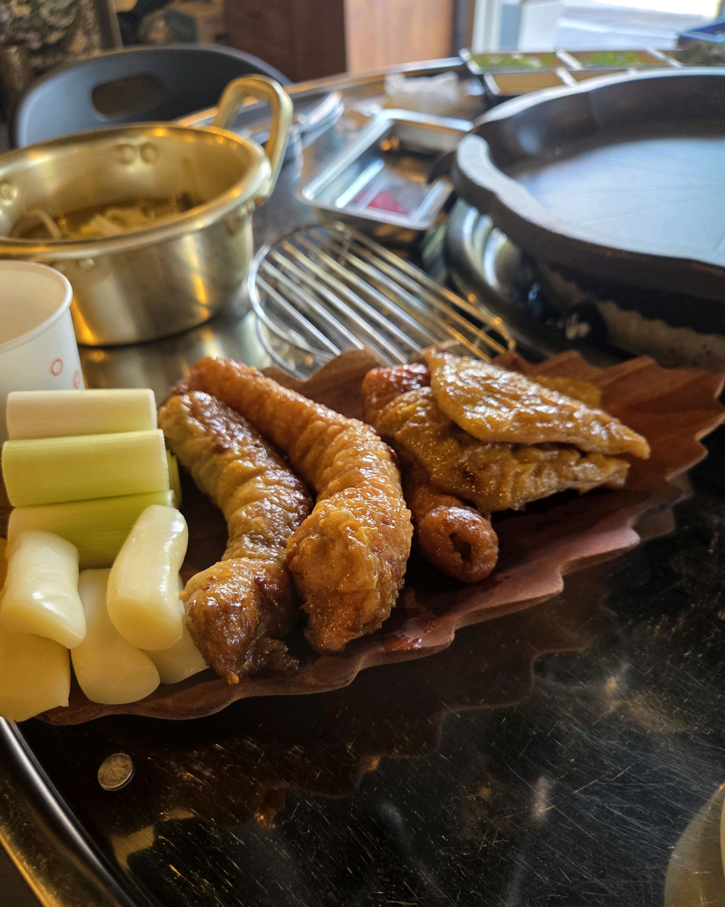 매일 줄서서 먹는 곳이라 궁금해서 와봤어요. 너무 맛있고, 매장도 깨끗해서 좋았습니다! 다