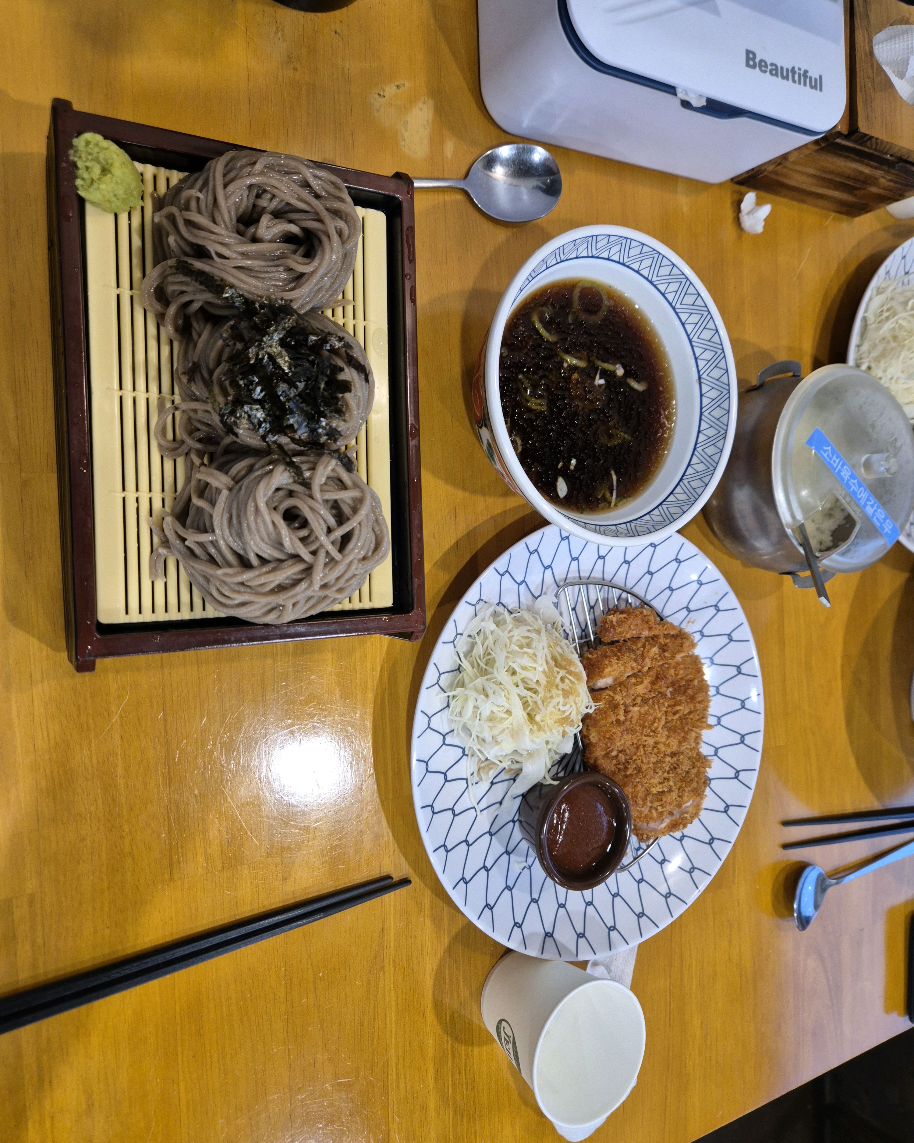 항상 올때마다 너무 맛있고 너무 친철하게 해주셔서 생각나는 가게인것 같습니다 다들 한번씩 