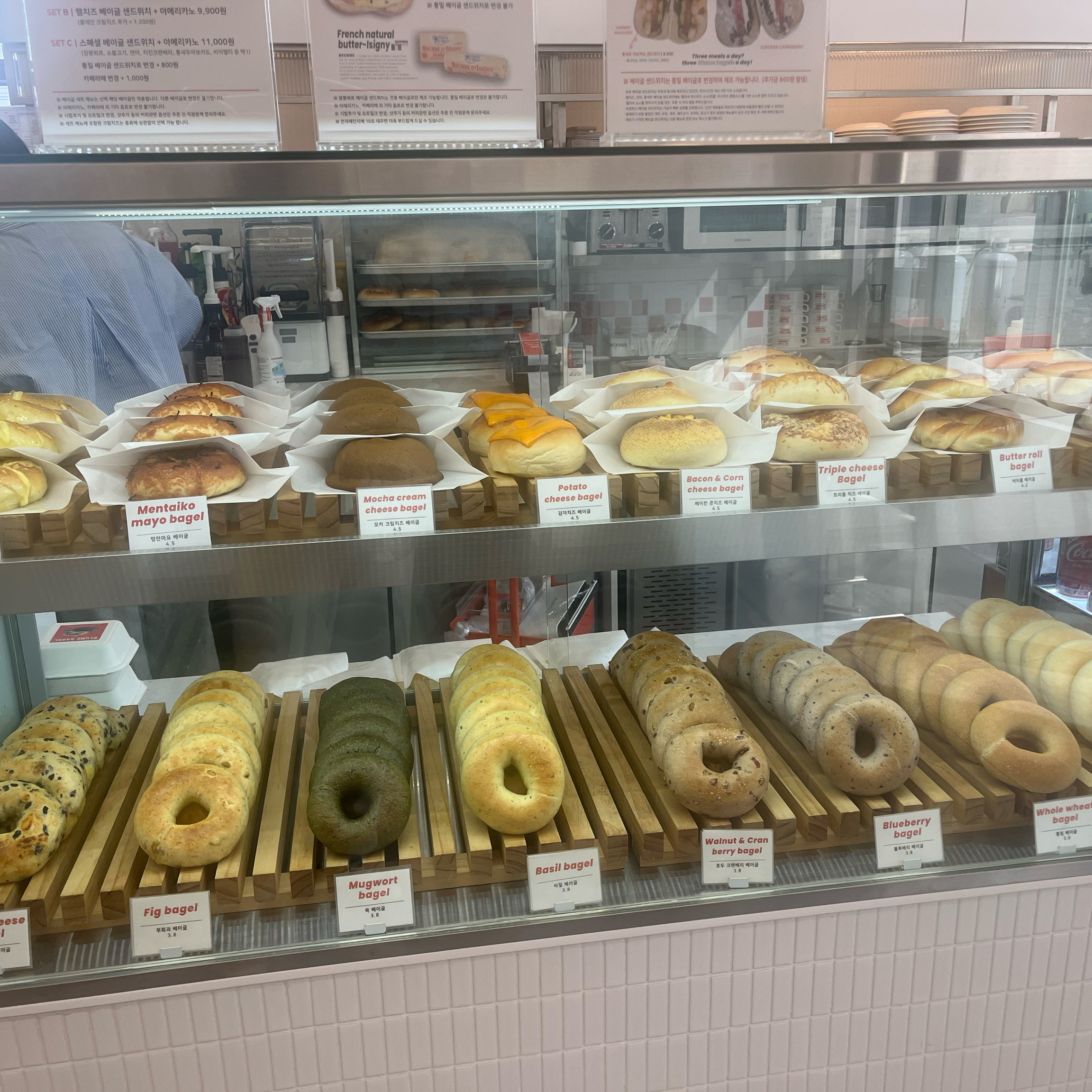 베이글 너무 맛있네요~ 또올게요~ - 제주 맛집 블루메베이글