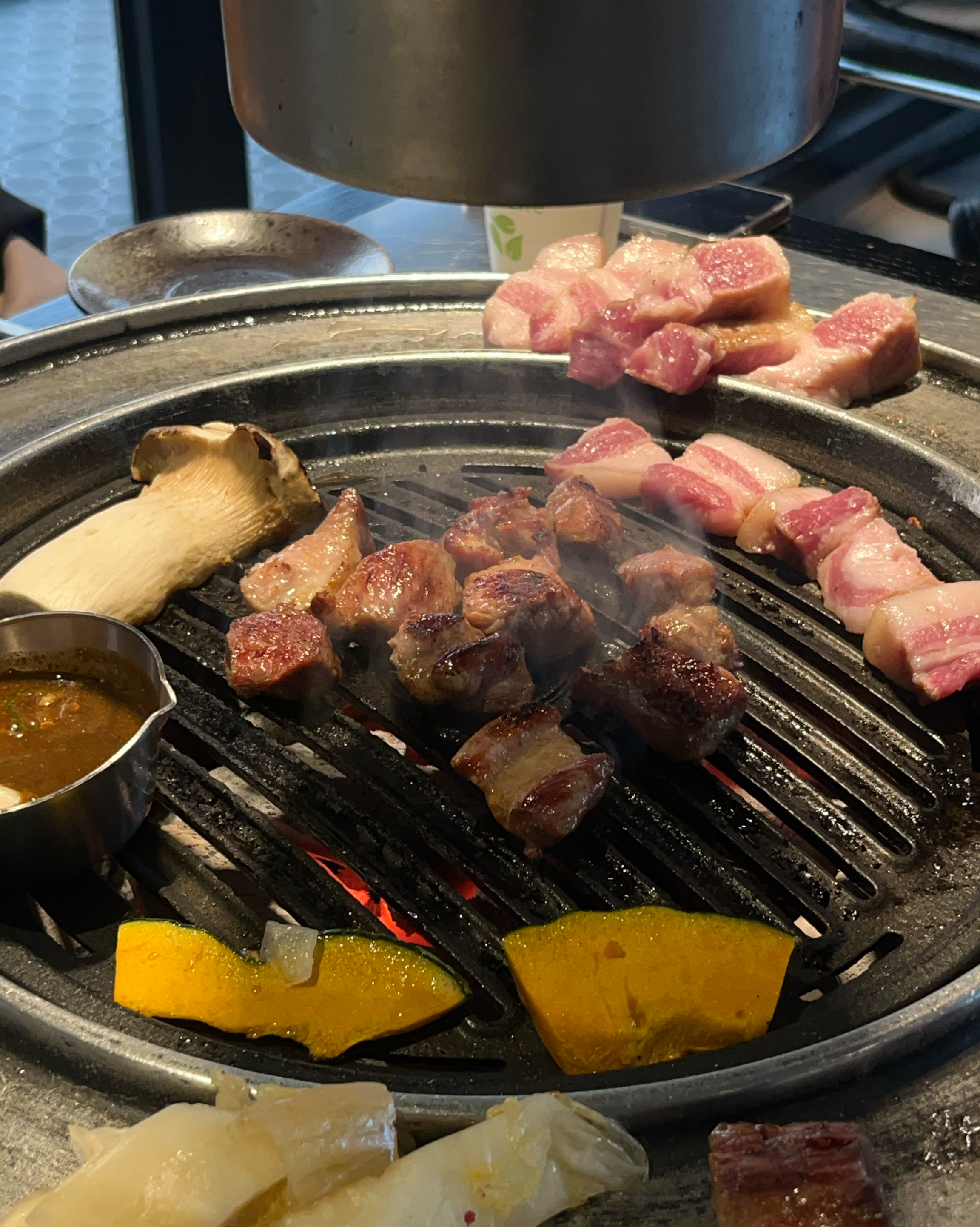 엄마 아빠랑 제주도 와서 흙돼지 잘 먹고 갑니다😆 - 제주 맛집 훈도 애월흑돼지 본점