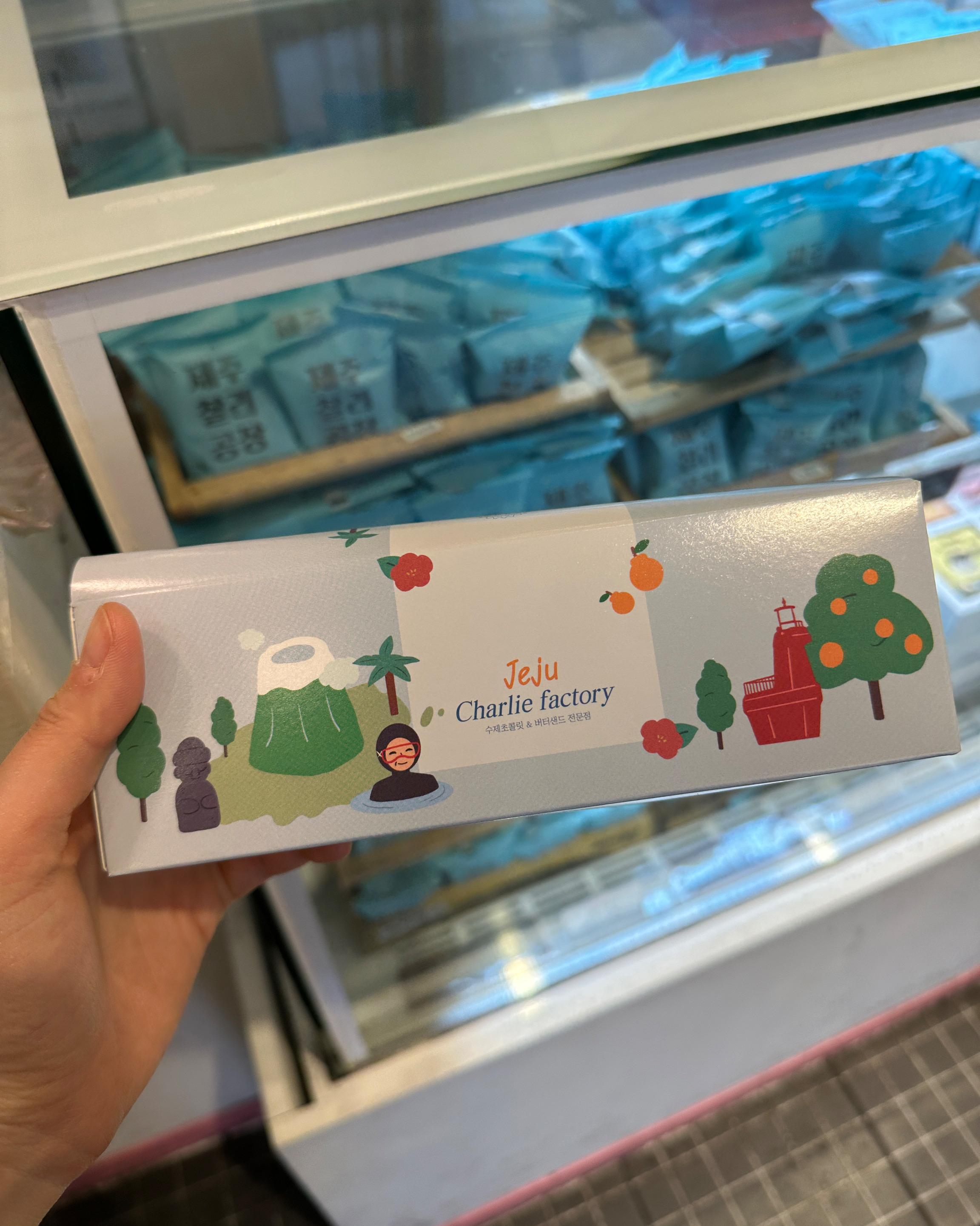 버터샌드 진짜 맛있어서 계속 먹고 포장해서 가져갑니다! 아이들이 솜사탕도 만들 수 있어서 