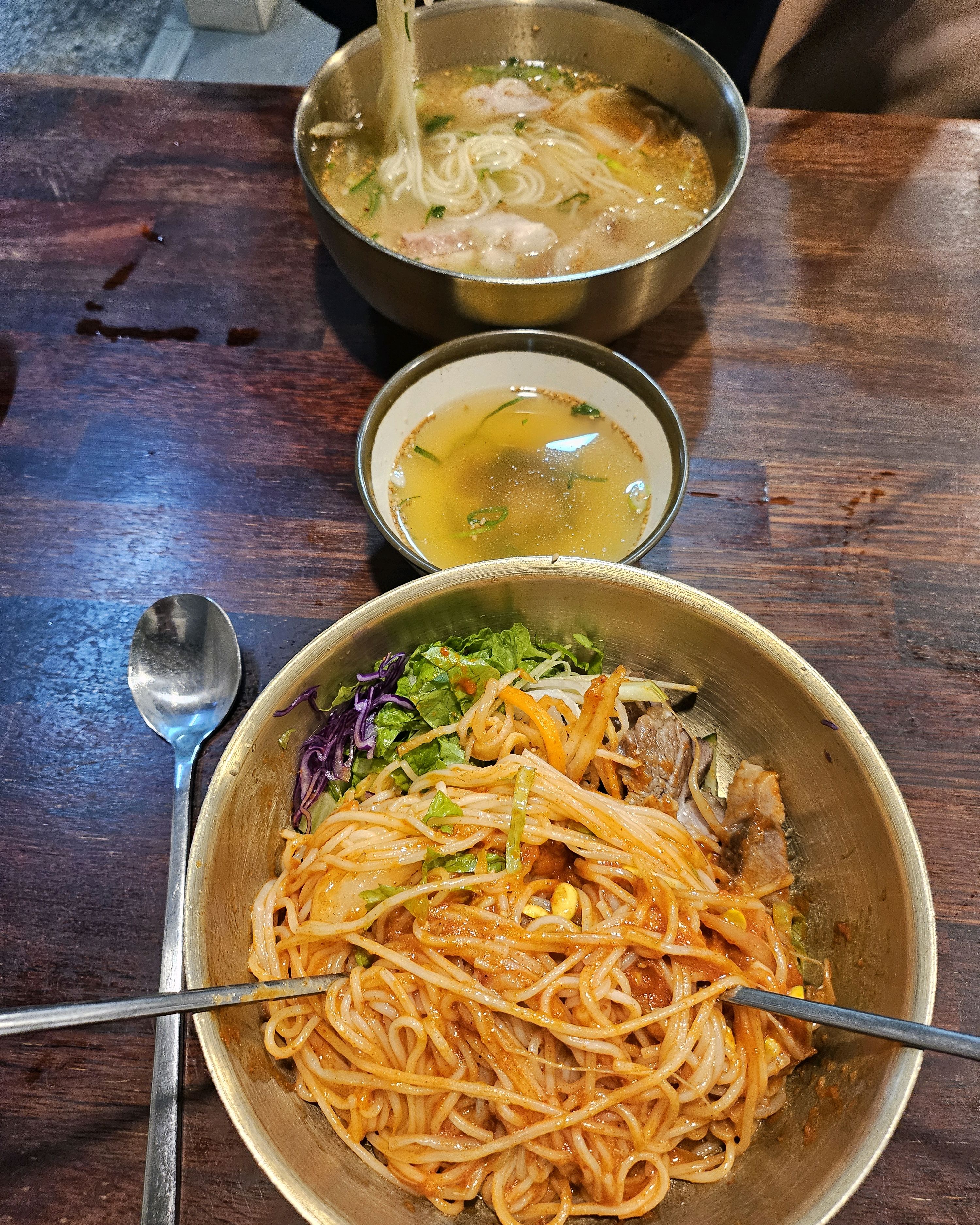 2번째 방문인데 맛있고 확실히 깊은 맛이 나는 거 같아요 제주도 올 때마다 항상 먹고 갈 