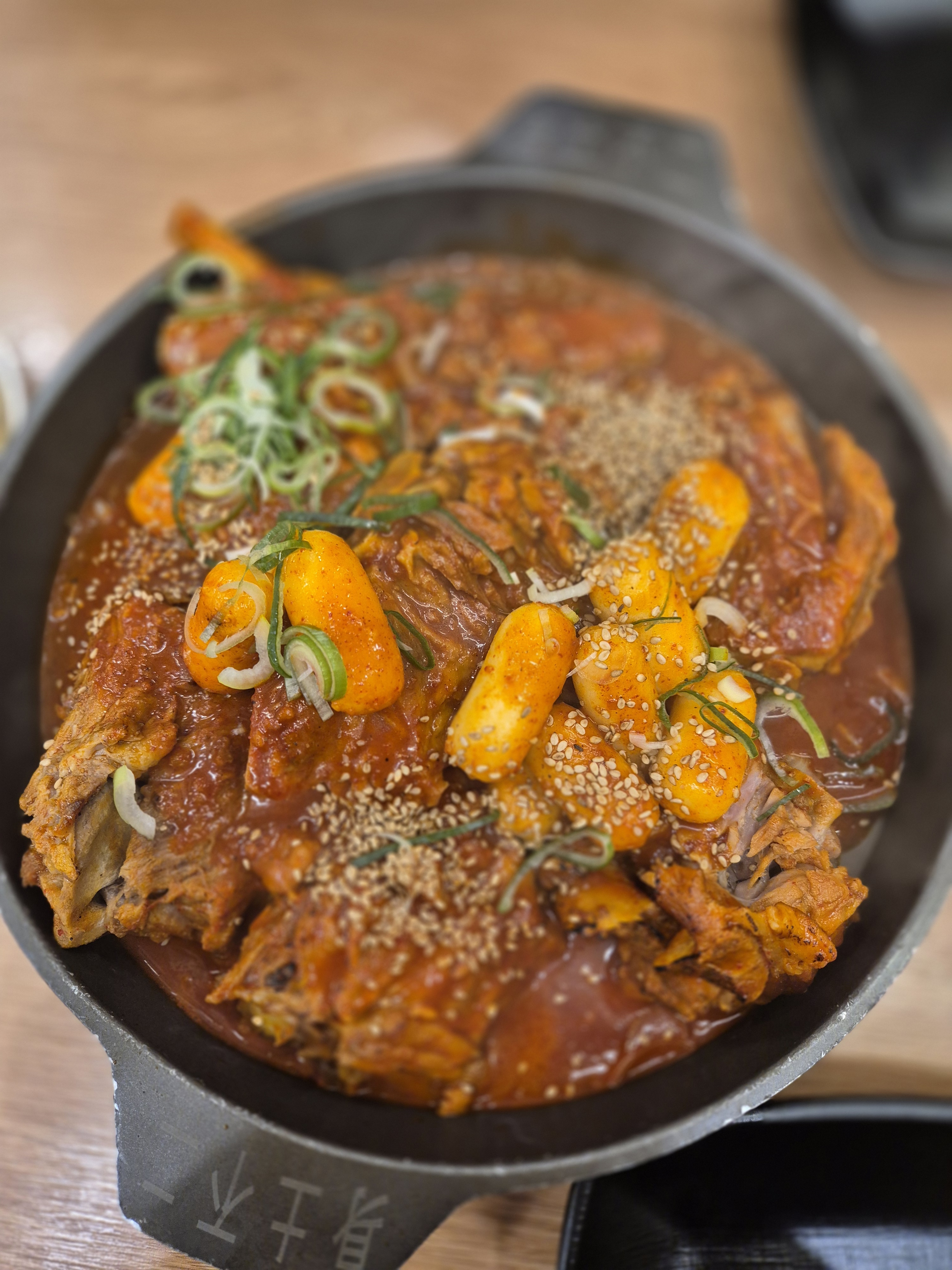 자꾸 생각나서 일주일만에 다시 왔어요..... - 대전 맛집 조프로뼈구이 관평점