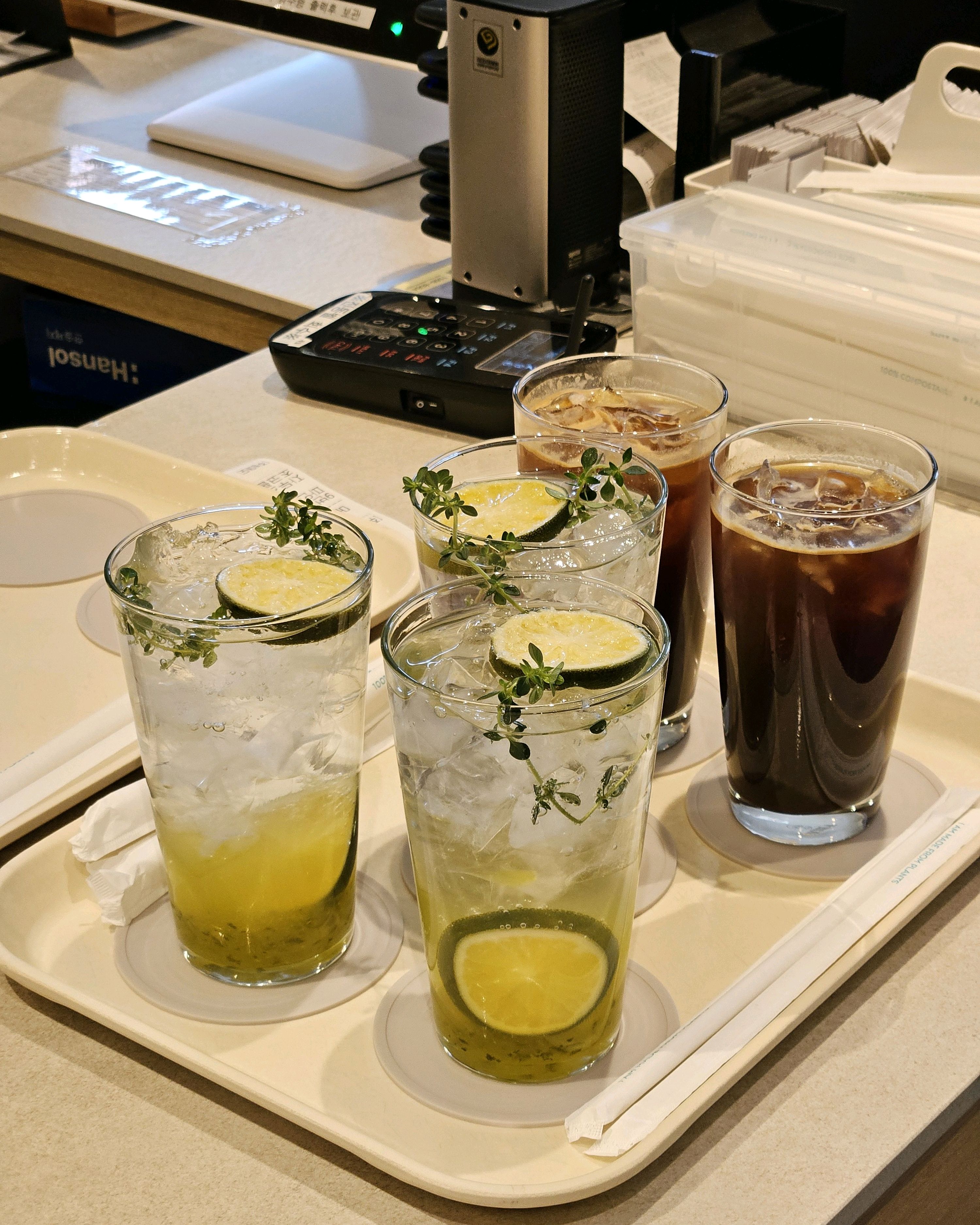 봉이호떡 먹으러 수통골 오게되면, 들리게 되는 공간태리🩷 - 대전 맛집 공간태리