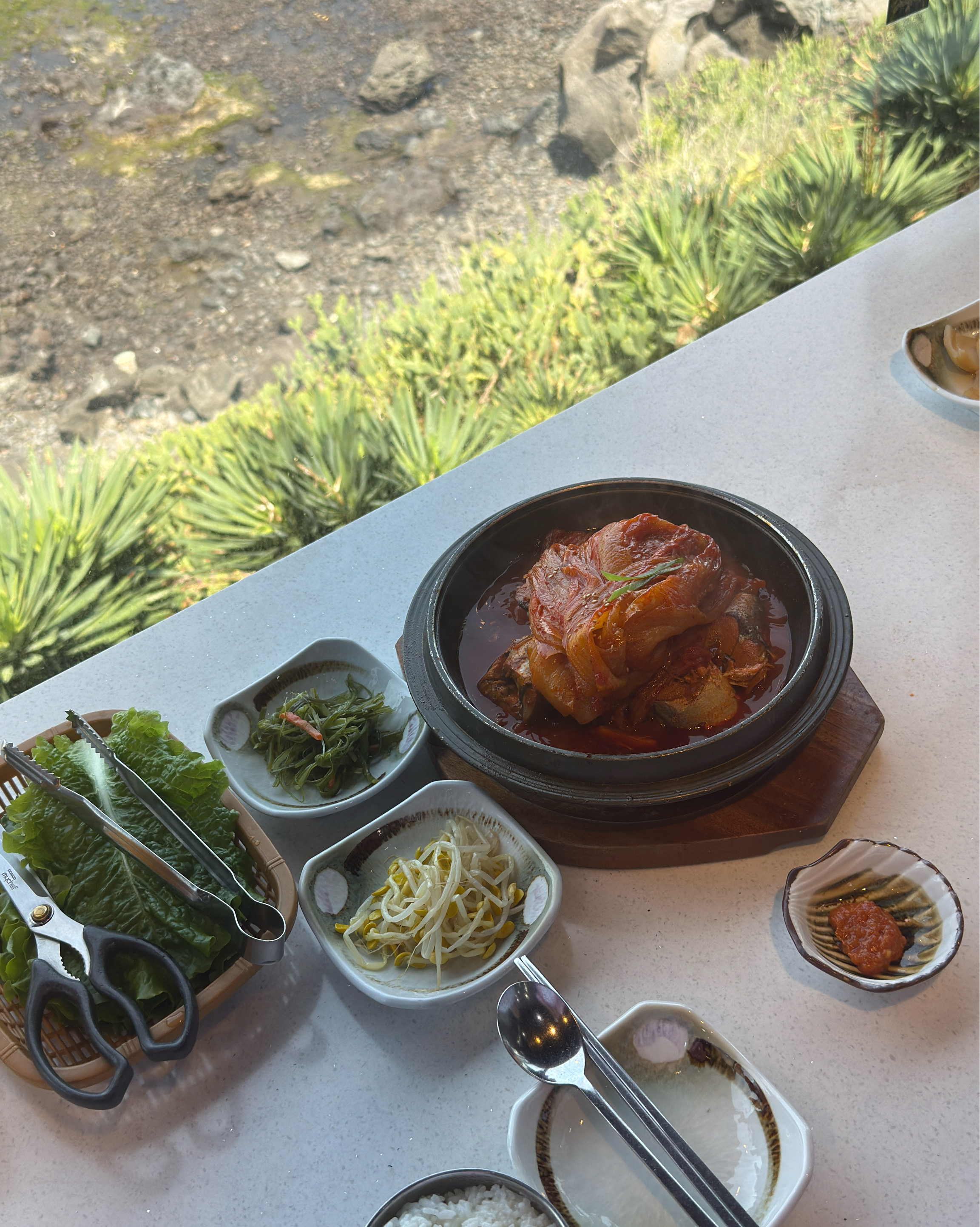 이런뷰레 고등어 찜이라니....🩷 잘먹고 갑니당 - 제주 맛집 이춘옥원조고등어쌈밥 제주애월본점