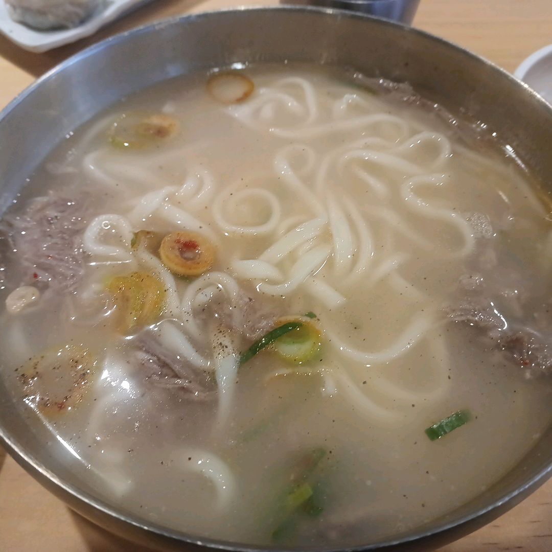 사골칼국수 먹고 싶어서 다른동네에서 - 강남맛집 진밀옥 본점