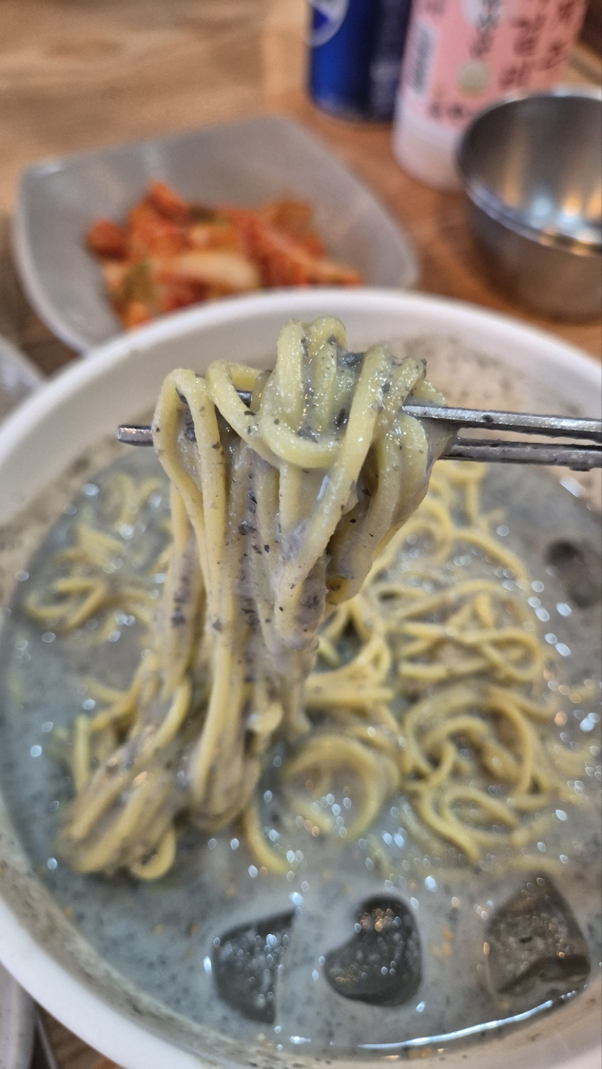 여행 갔다가 점심으로 고기국수 먹었는데 국물맛이 정말 담백하고 고기가 두툼하고 맛있었어요 - 제주 맛집 제주도 고기국수 만세국수