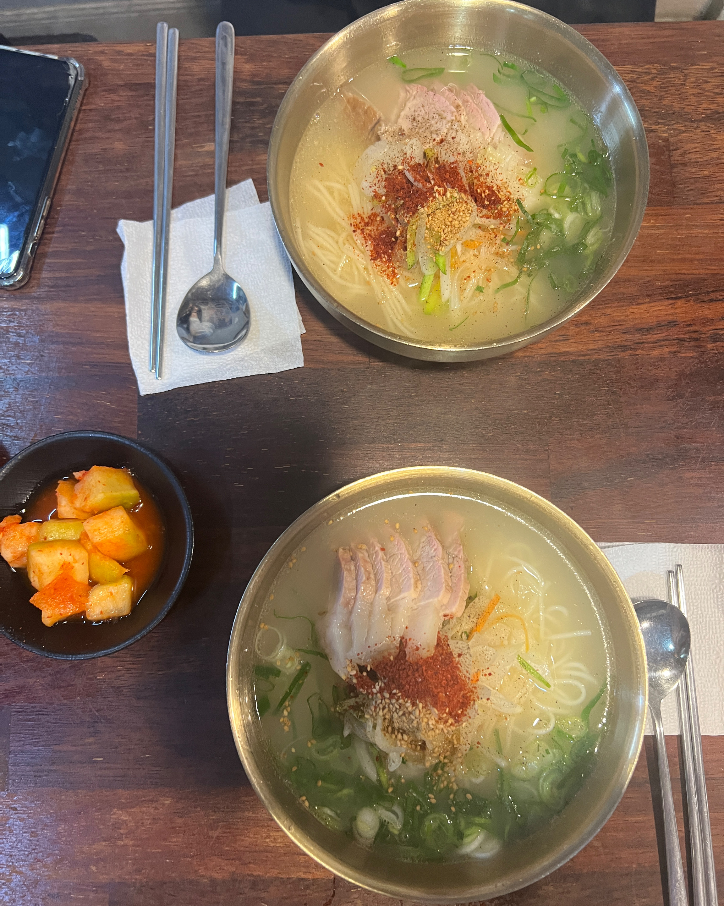 너무 맛있어요ㅠㅠ - 제주 맛집 동문시장고기국수 금복식당