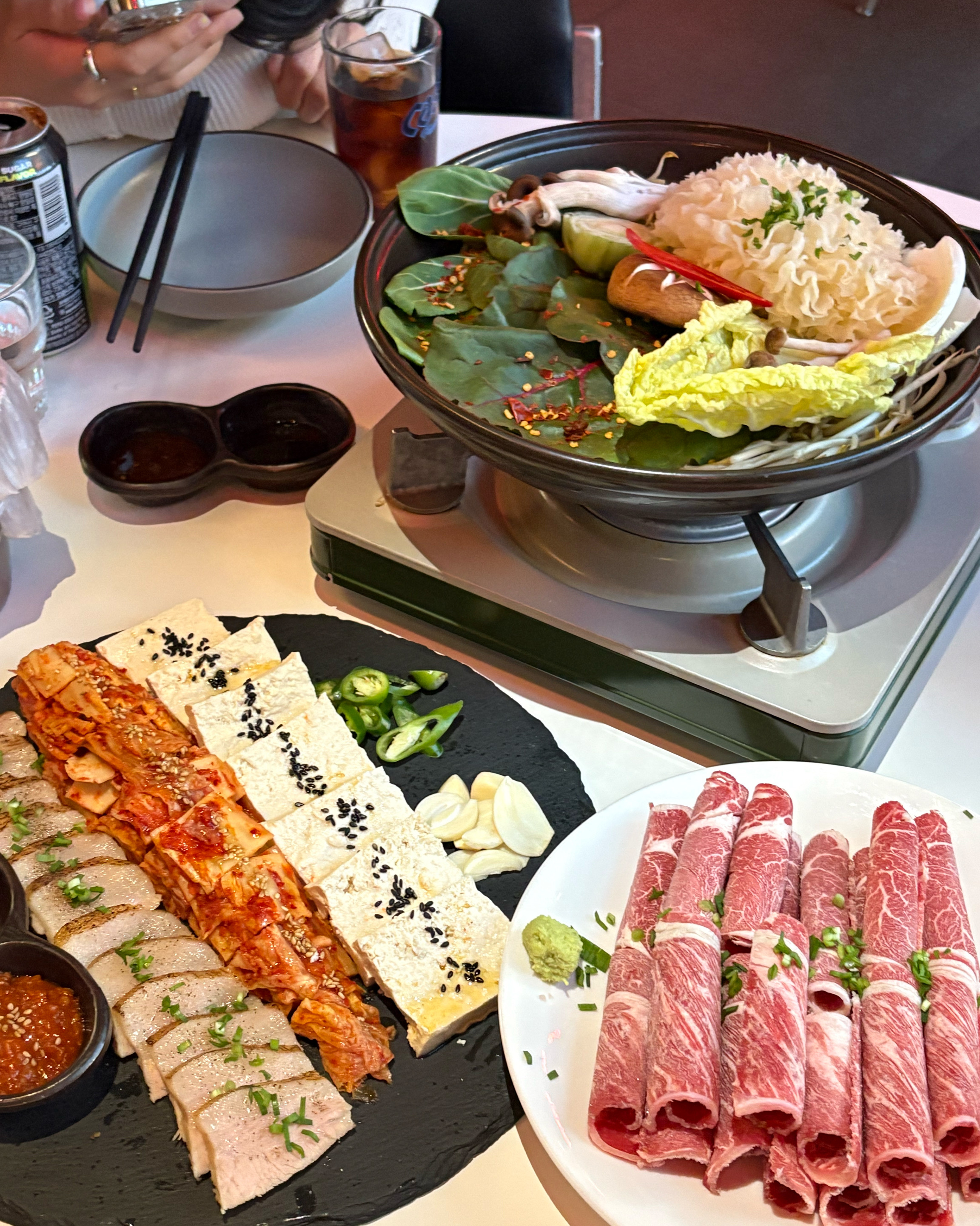 친구들과 대화하면서 먹기 좋았습니다! 가게 예쁘고 음식도 맛있어 미치는 정도는 아니지만 다