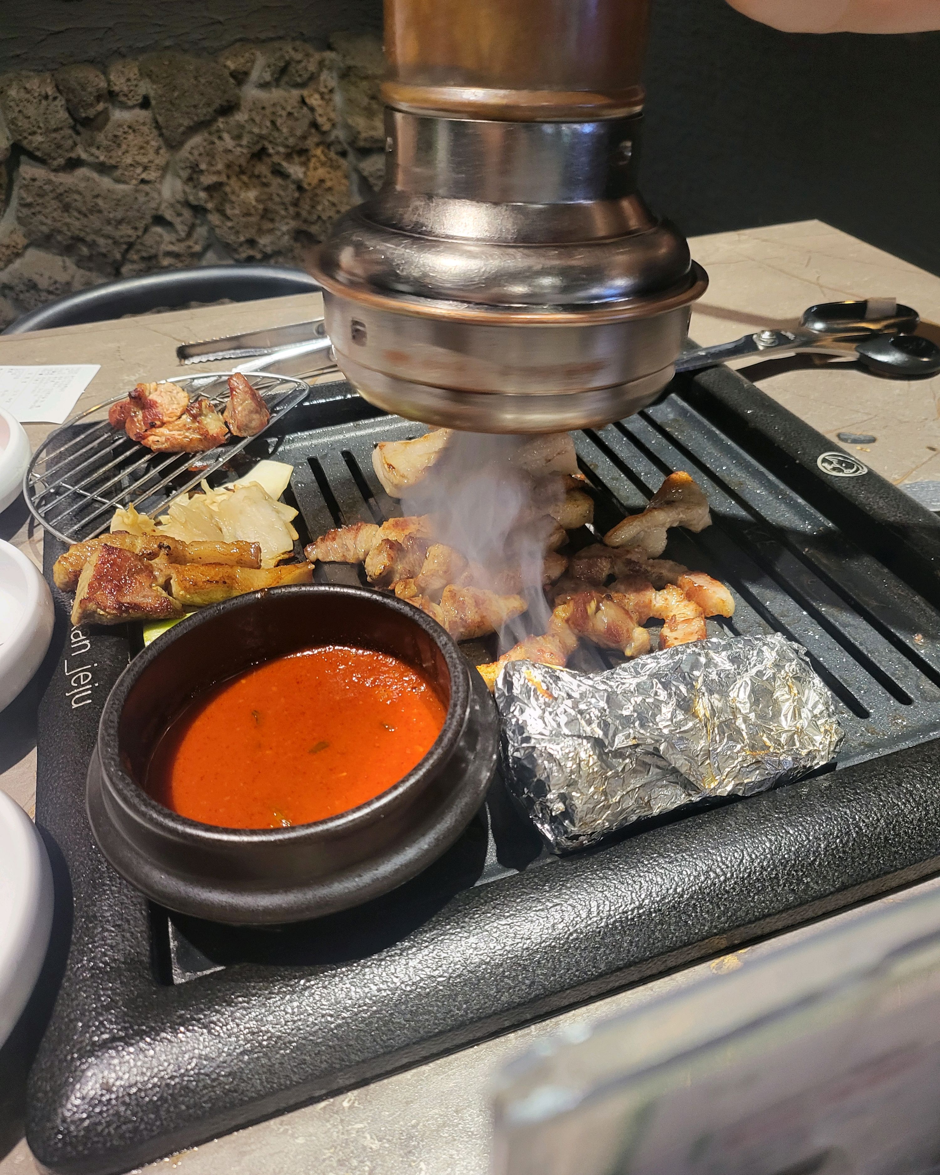 고기도 잘 구워주시고 굉장히 맛있습니다. - 제주 맛집 돈도칸 연동흑돼지