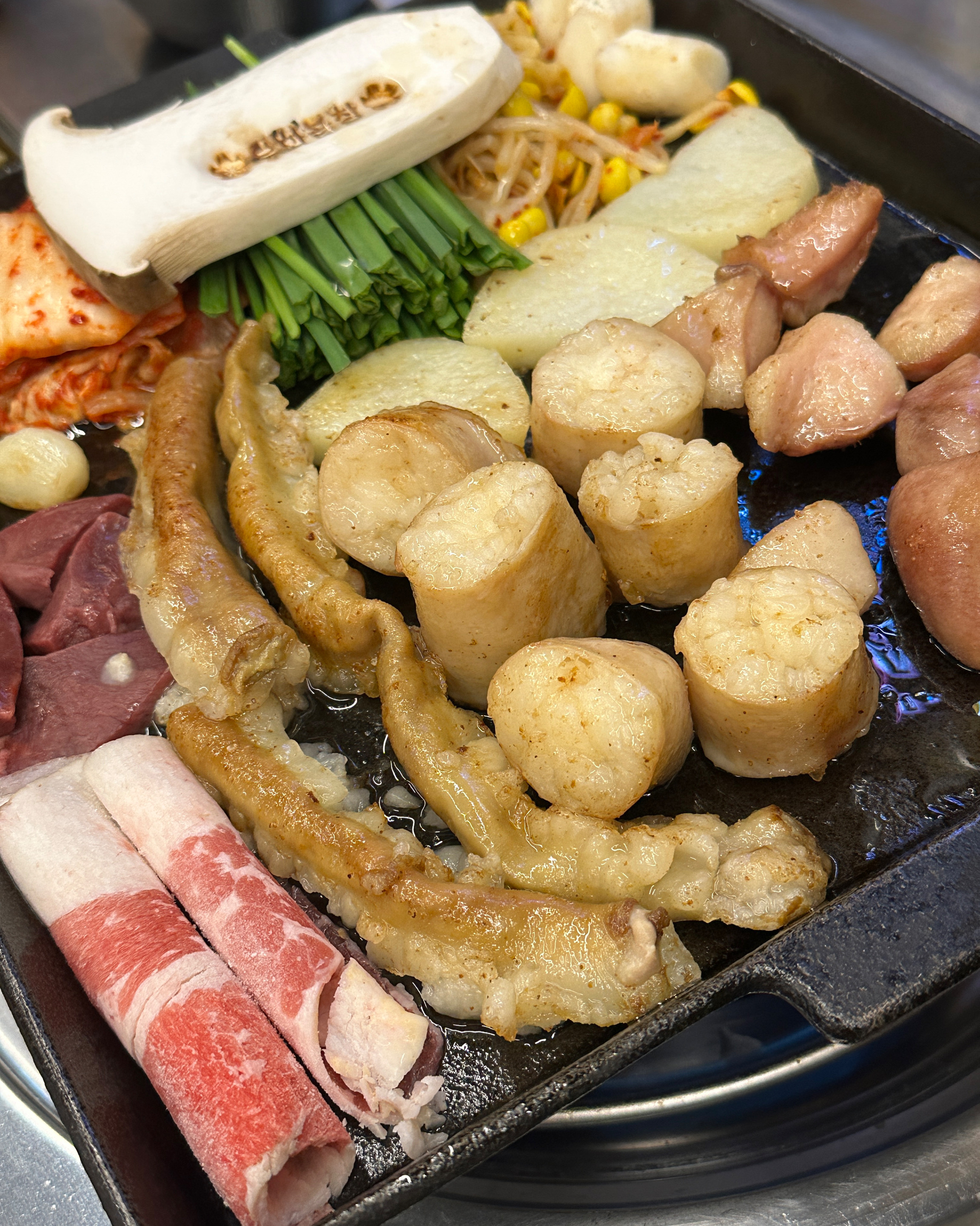 인생곱창.. 간만에 정말 맛있는 곱창 먹었습니다..ㅠ 밑반찬 볶음밥 다 최고! 강추합니다~