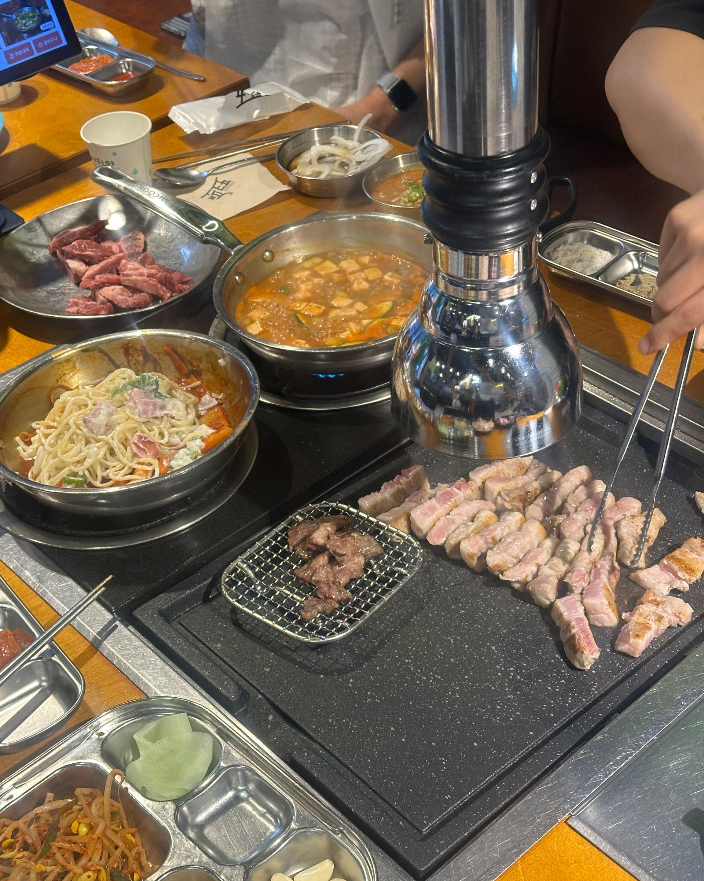 고기질도 좋고 사이드도 너무 맛있었어요!! - 대구 맛집 포크팬