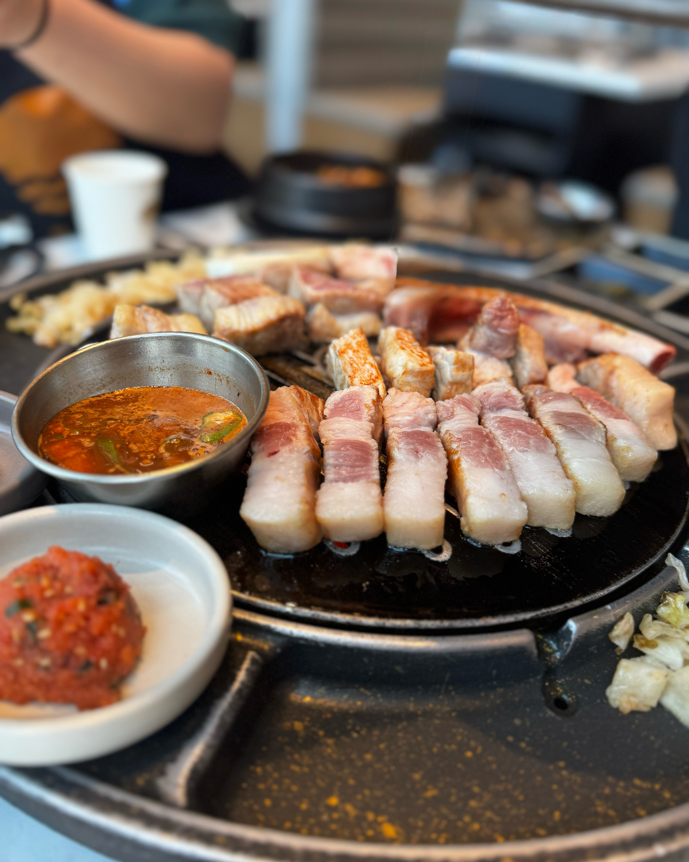 흑돼지 끝판왕.. 너무 맛있었어요.. 고기가 부드러우면서도 아삭거릴만큼 식감도 좋고 질기지