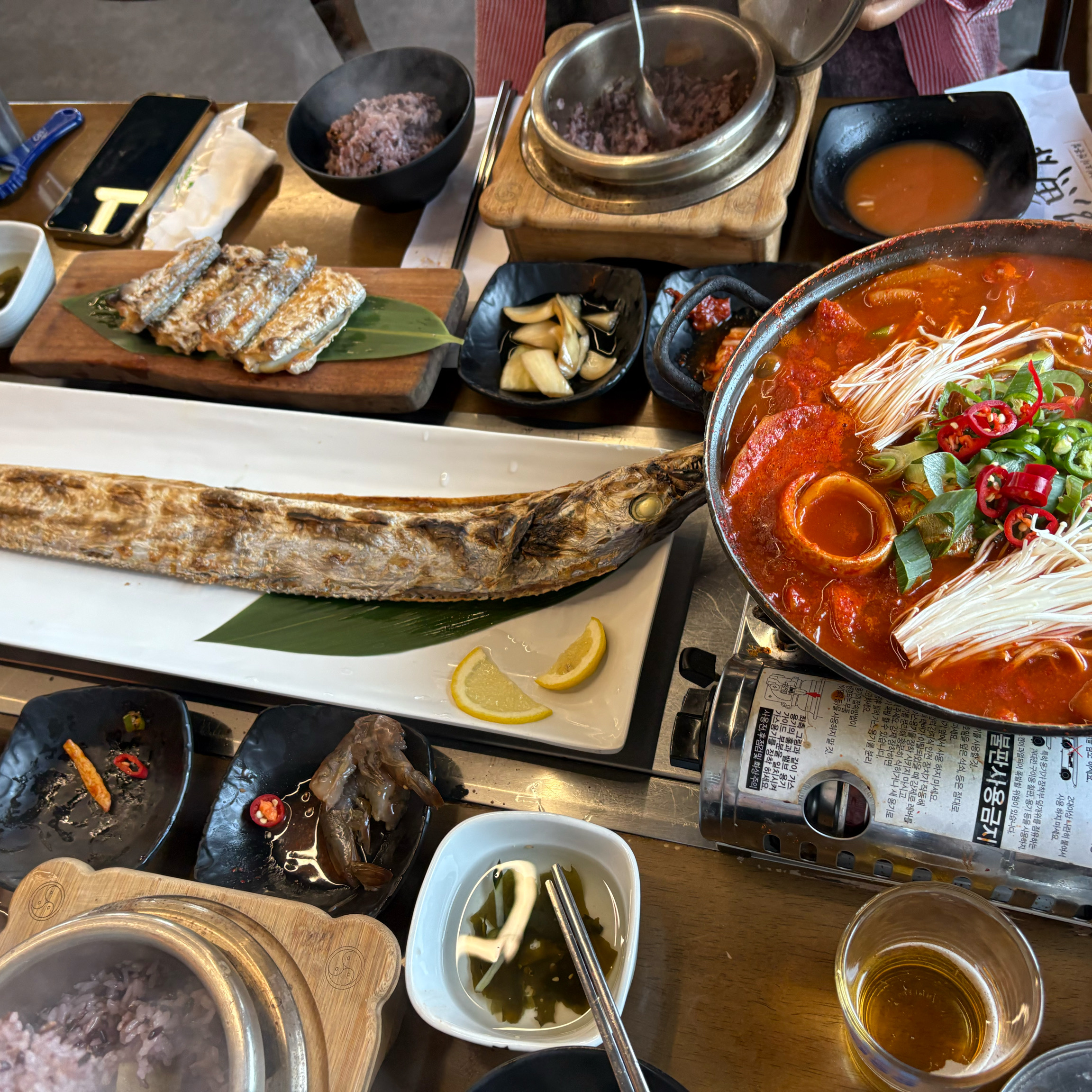 여행와서 알아보지도 않고 들어왔는데 너무 맛있어요! - 제주 맛집 애월 갈치 암행어사