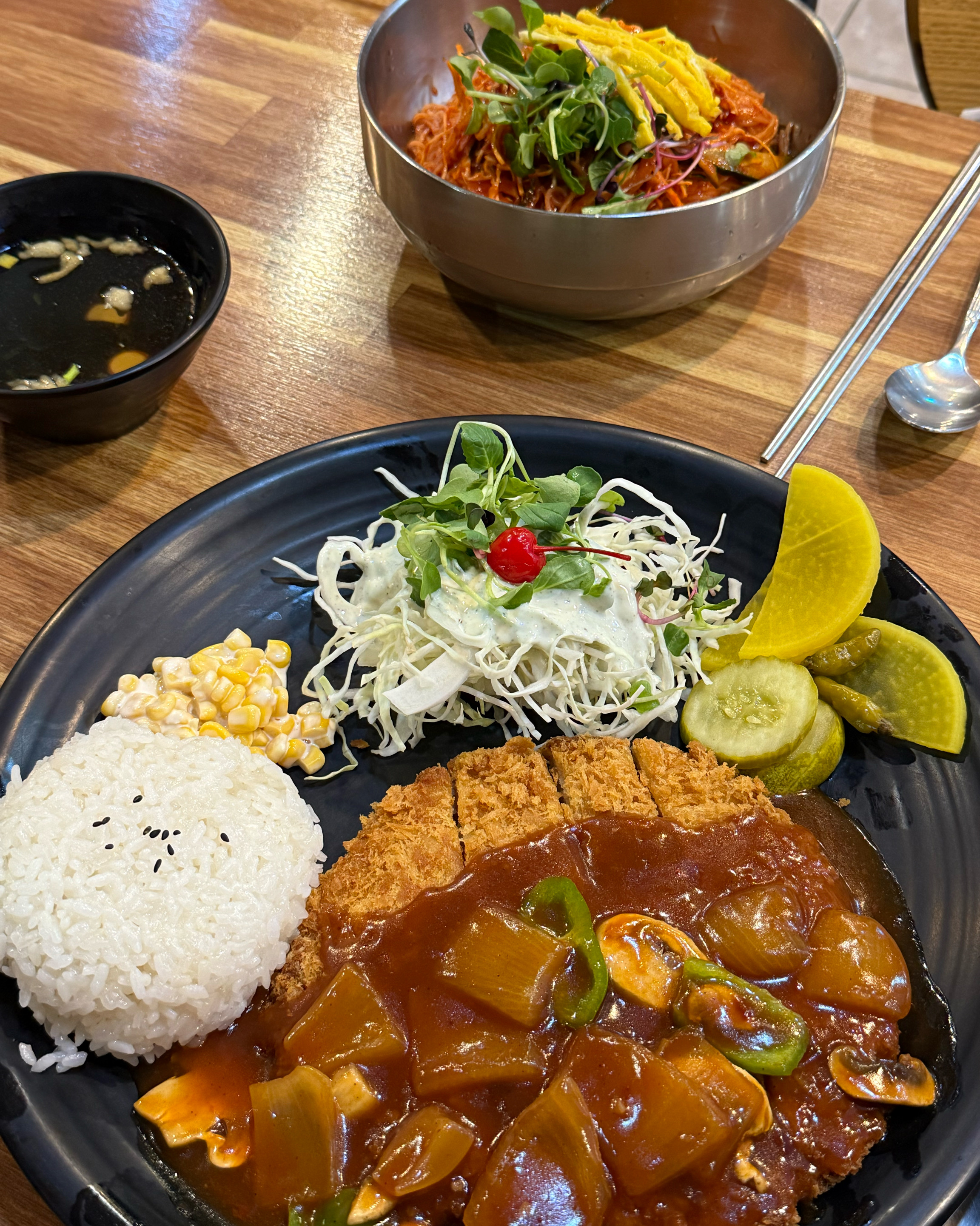 음식도 금방 나오고 콩국은 몇년 동안 맛있어서 여기서만 먹어요 !! - 대구 맛집 세연콩국