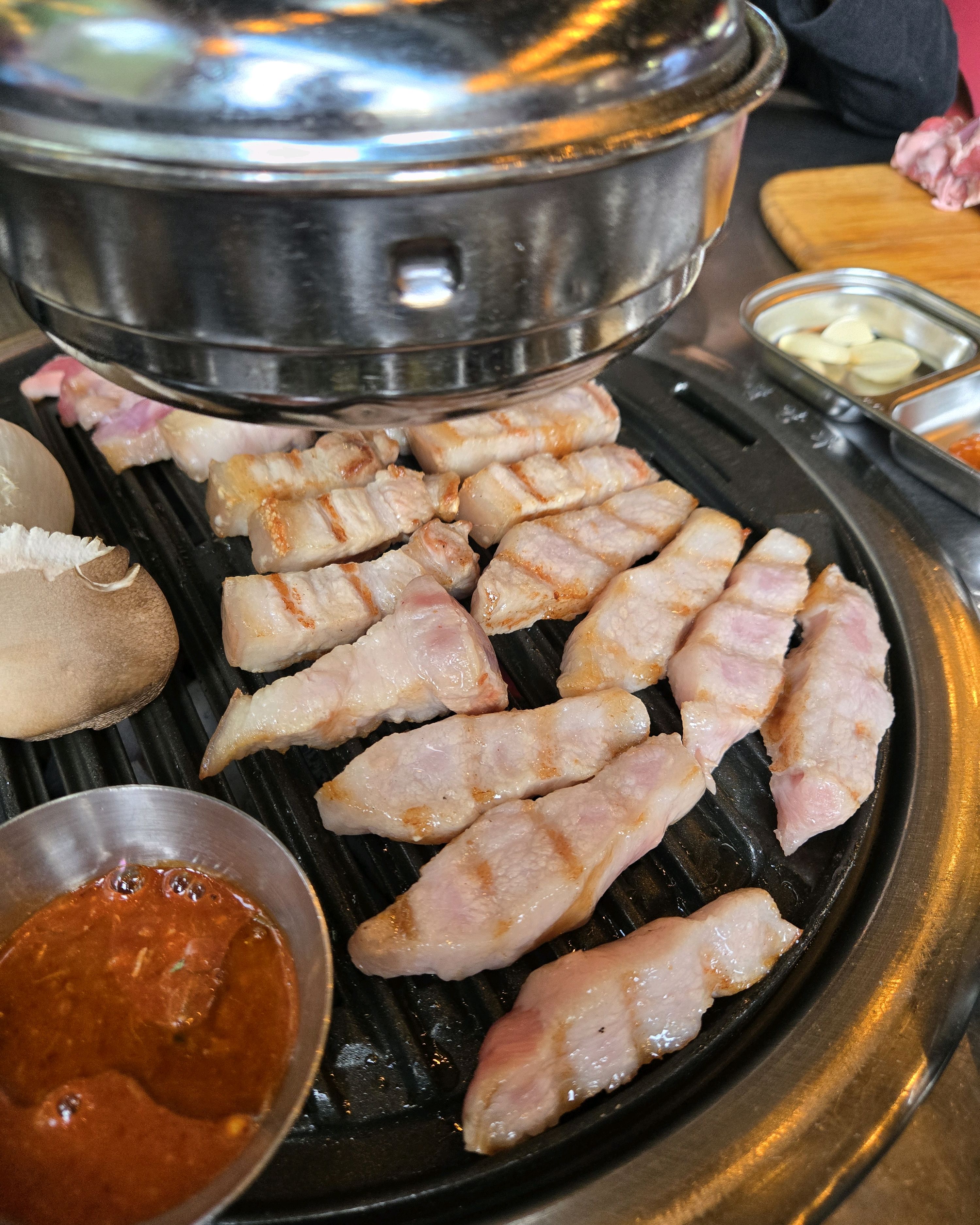 속초 오면 꼭 가보세요. 정말 맛있어요 - 아바이마을 맛집 달빛돈가 속초본점