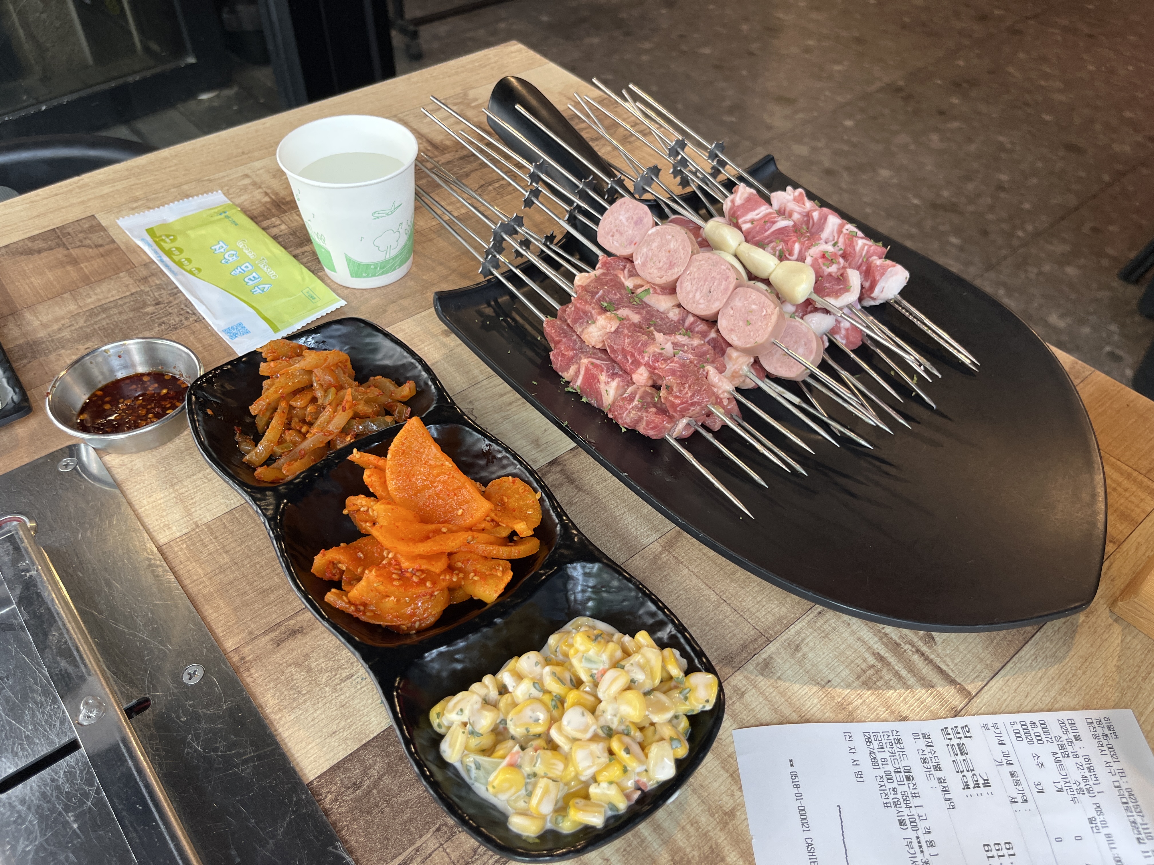 야외테라스가 있어서 야장느낌으로 먹을 수 있어서 좋아요!! 가게 내부도 넓어서 단체 모임도